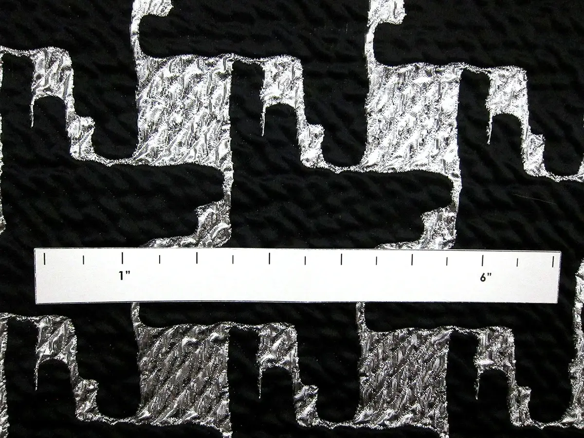 Houndstooth Lamé Cloqué2