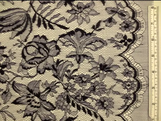 Chantilly Lace0