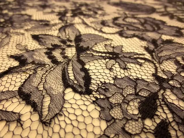 Chantilly Lace2