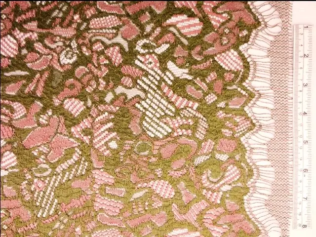 Chantilly Lace0