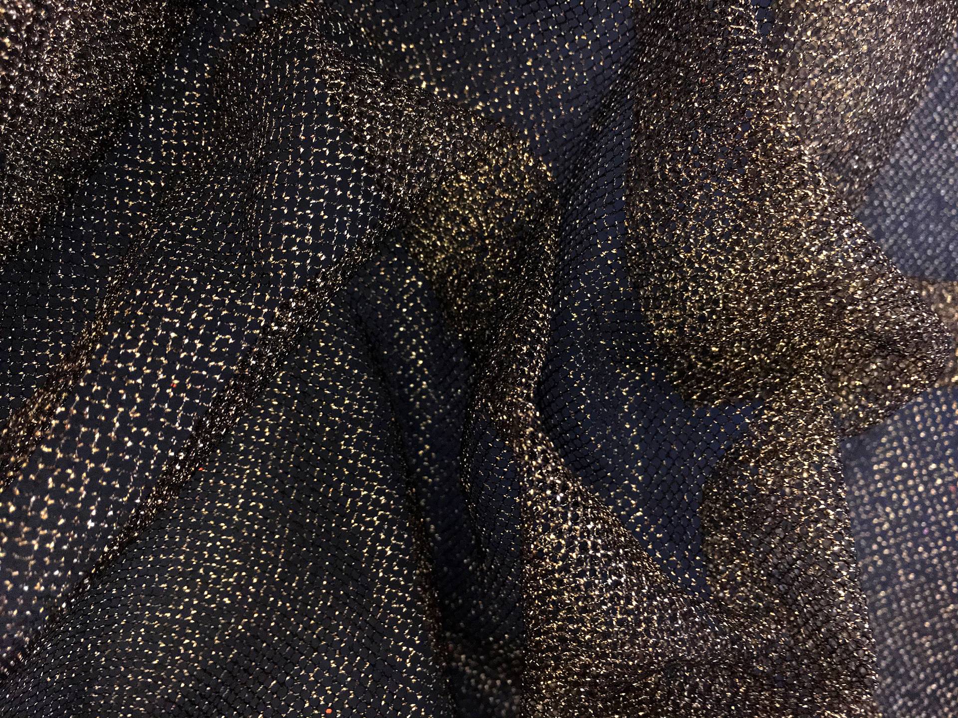 Metallic Illusion in Black and Light Gold