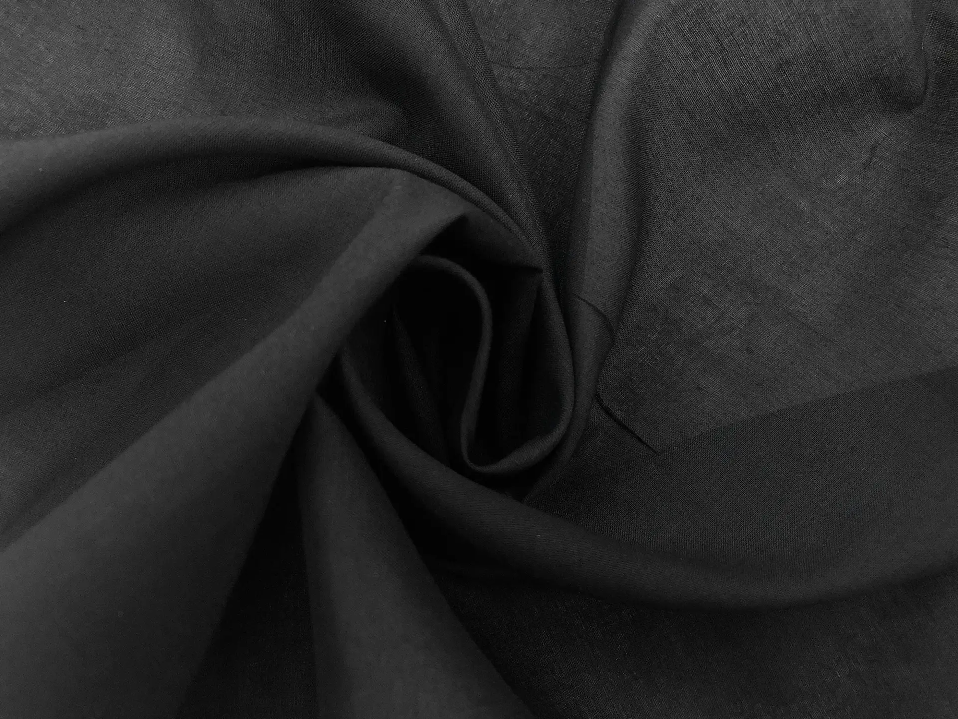Japanese Washed Cotton Lawn in Black