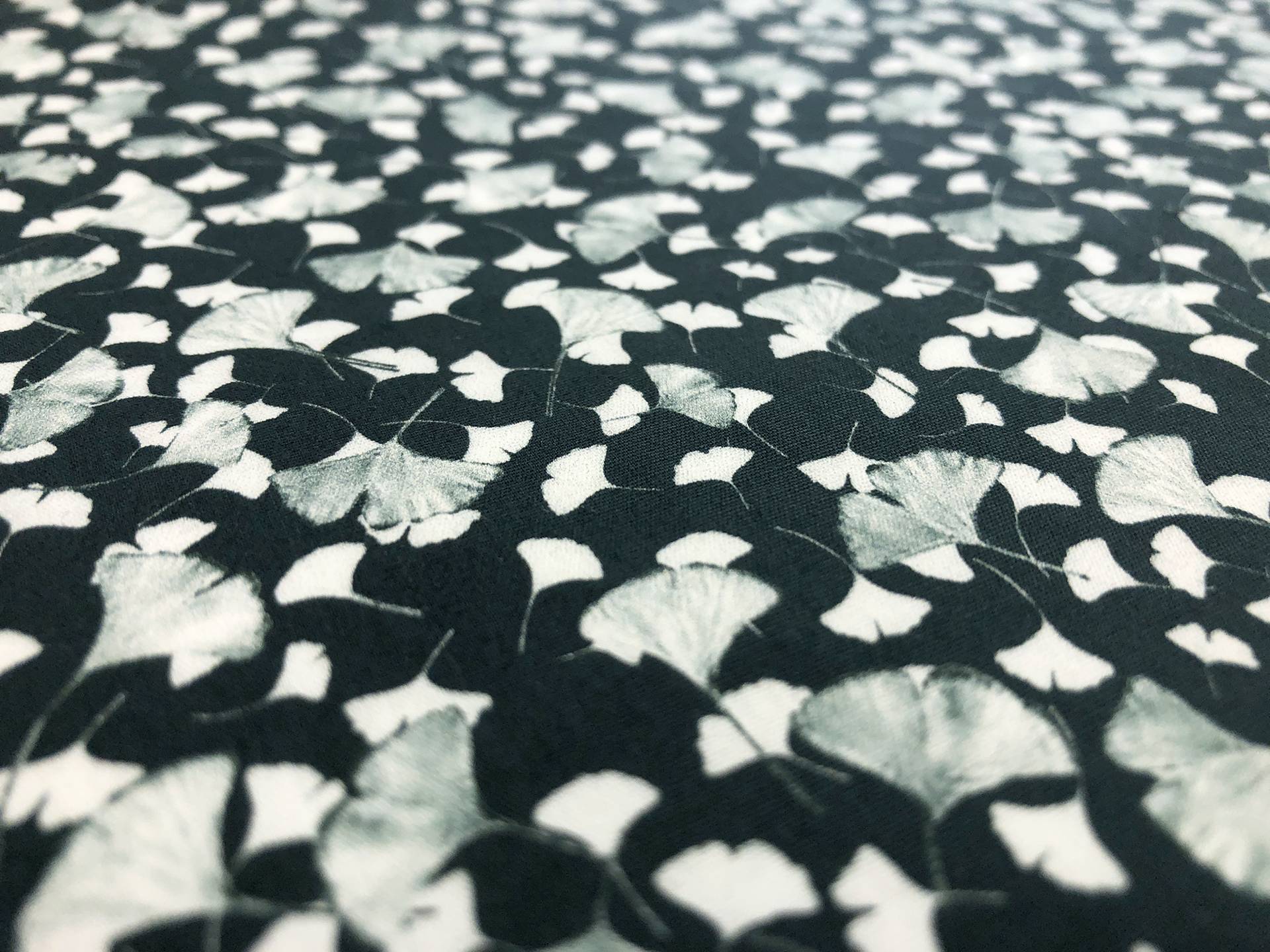 Cotton Broadcloth With Sweet Peas Floral Print