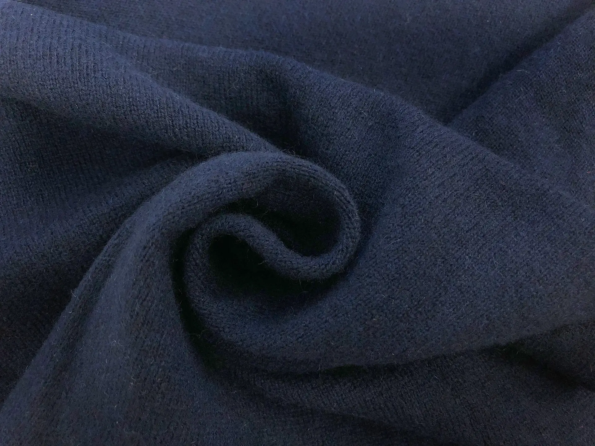 Cashmere Knit in Navy Cosmo