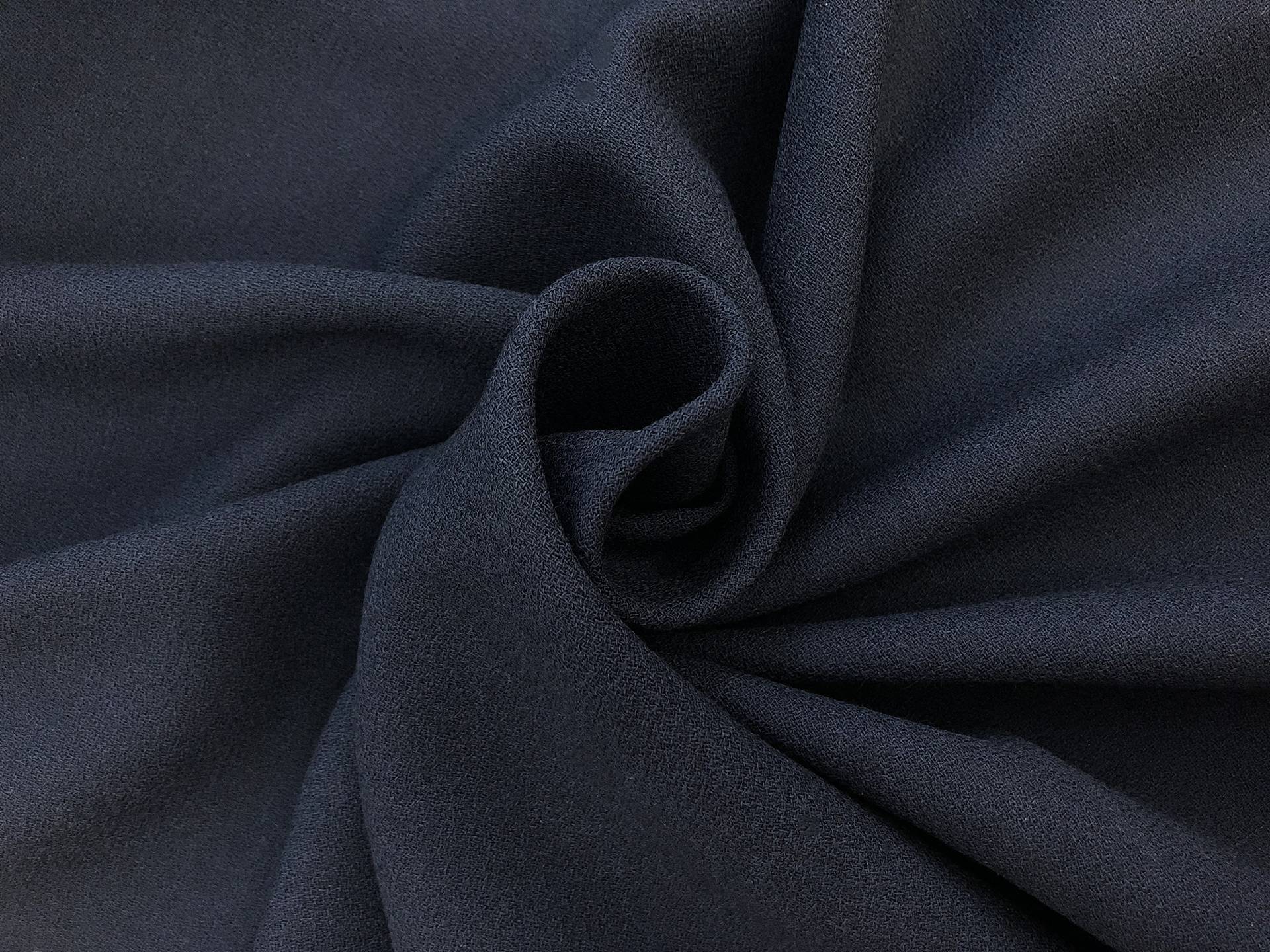 Italian Wool Crepe in Blu Navy