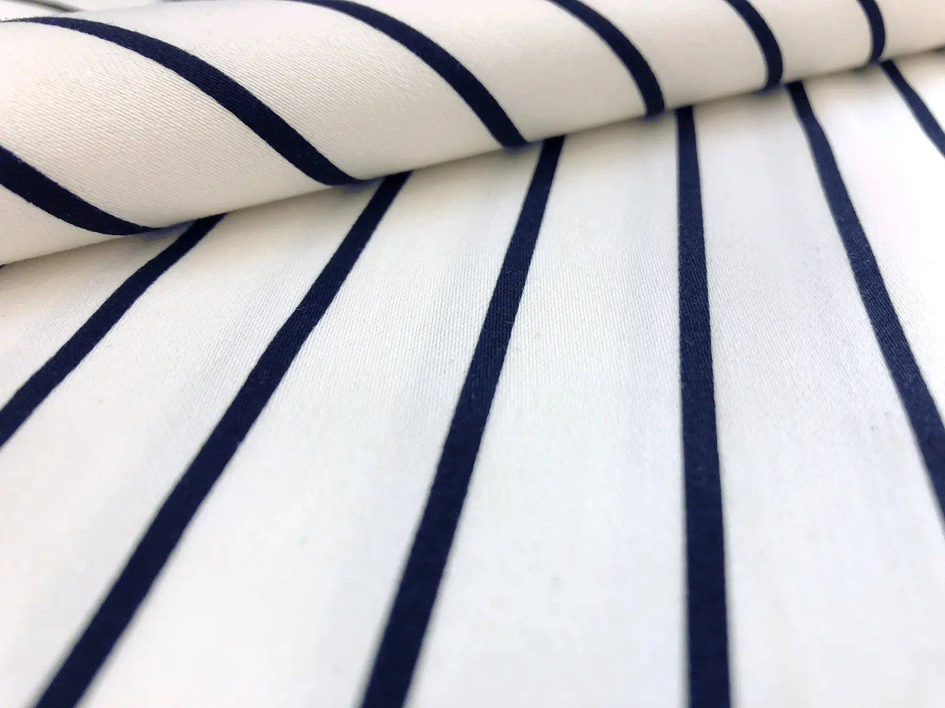 Stretch Cotton Sateen Stripe in White and Navy