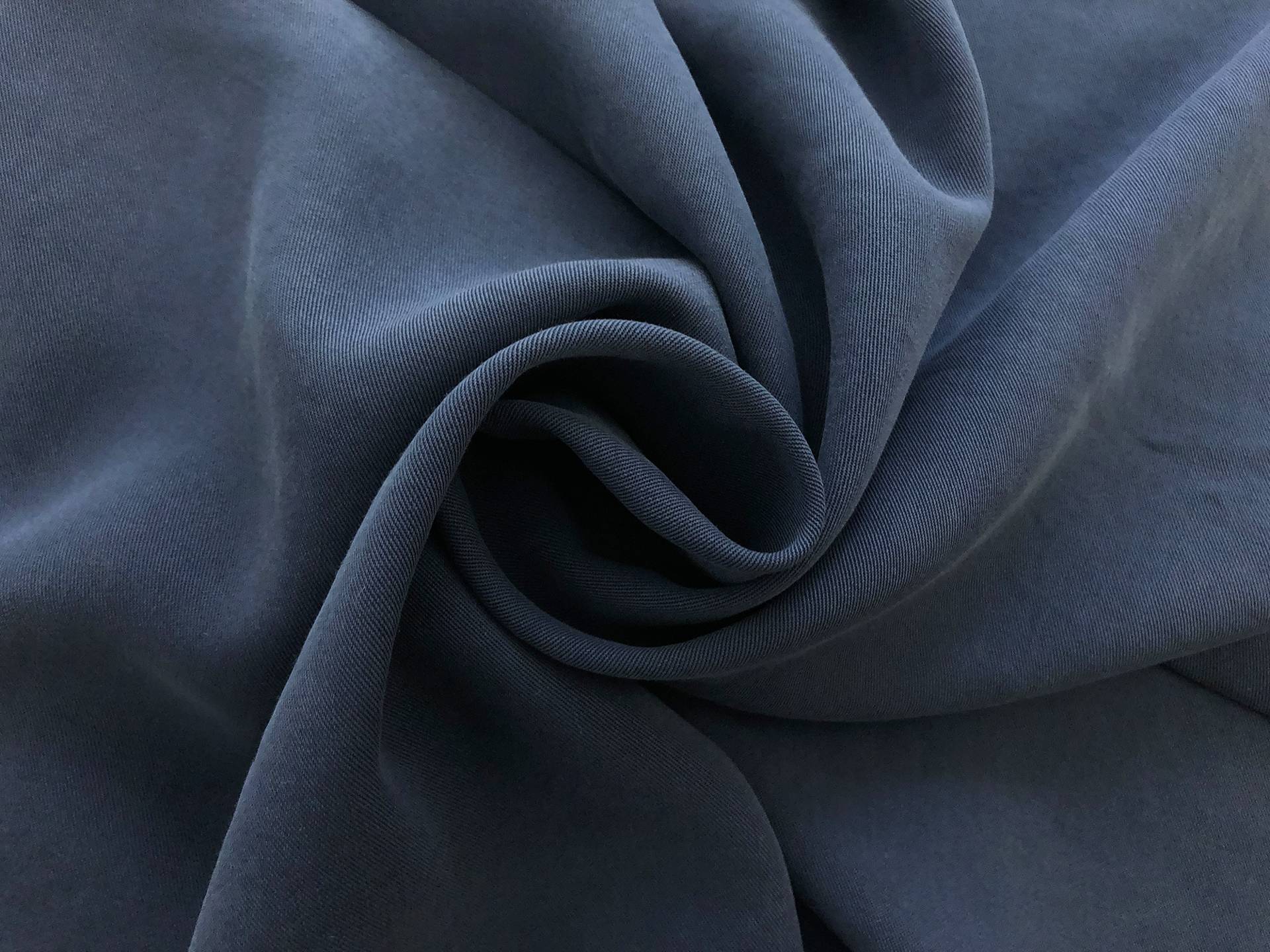 Tencel Gabardine in Navy