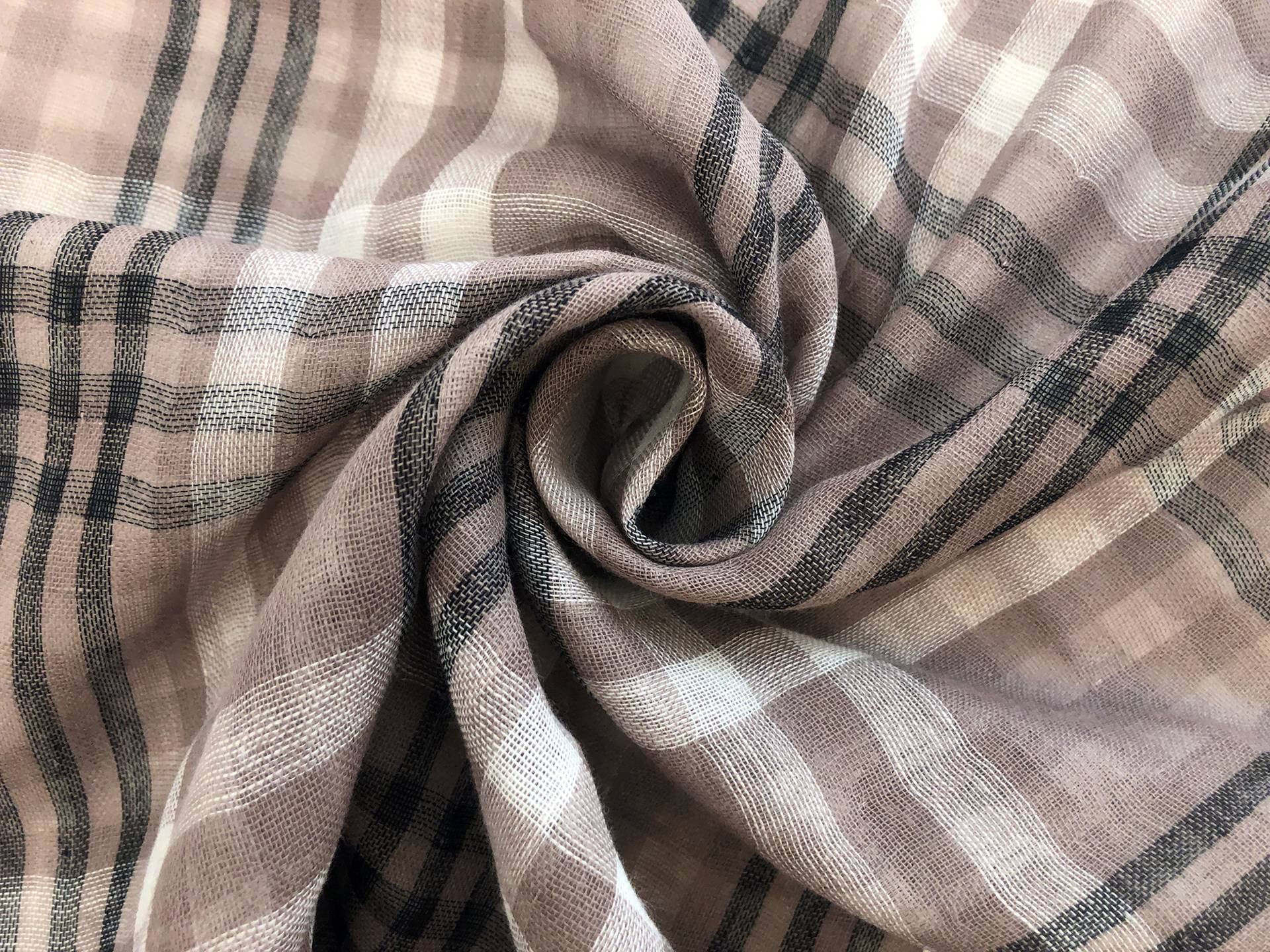 Cotton Doubleface Plaid Gauze in Warm Taupe