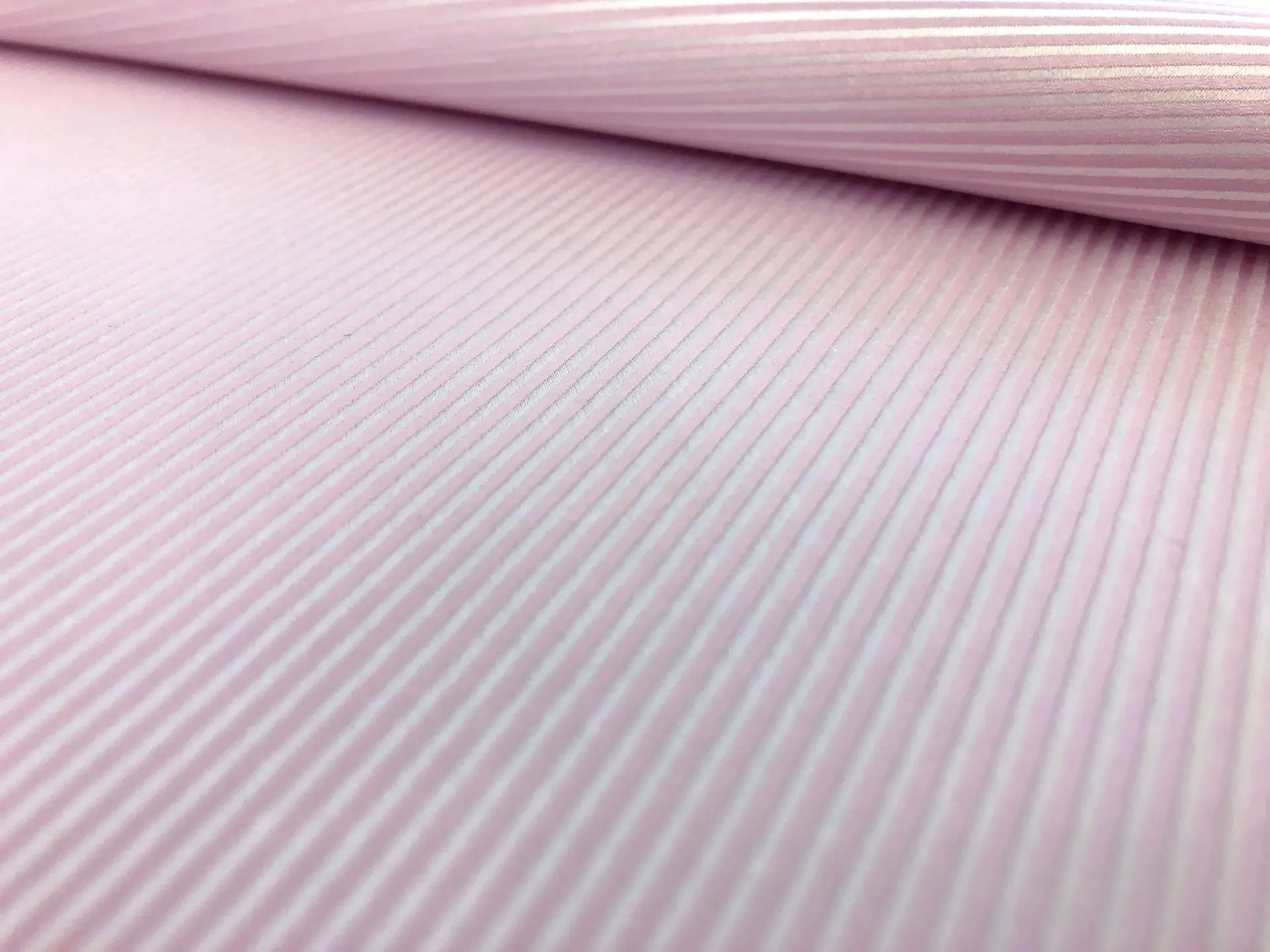 Italian Cotton Twill Shirting in Lilac