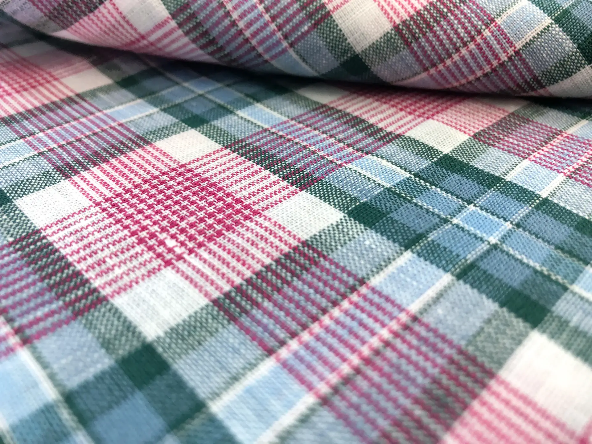 Italian Linen Plaid in Pink and Green