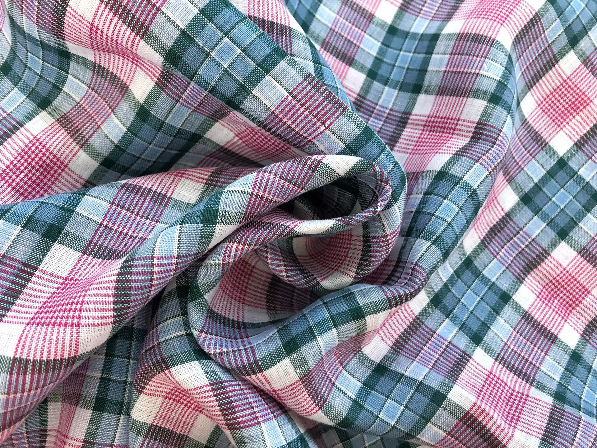 Italian Linen Plaid in Pink and Green
