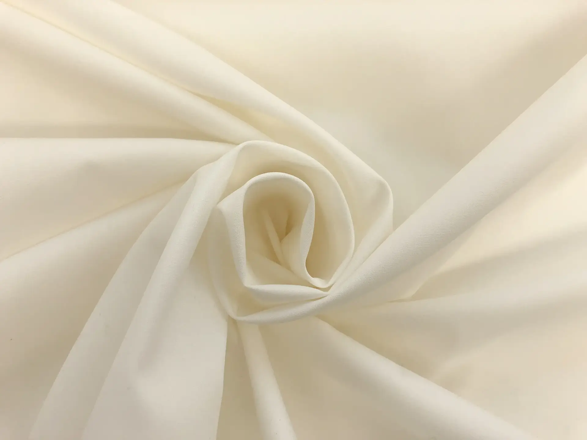 Poly Cotton Broadcloth in Rice