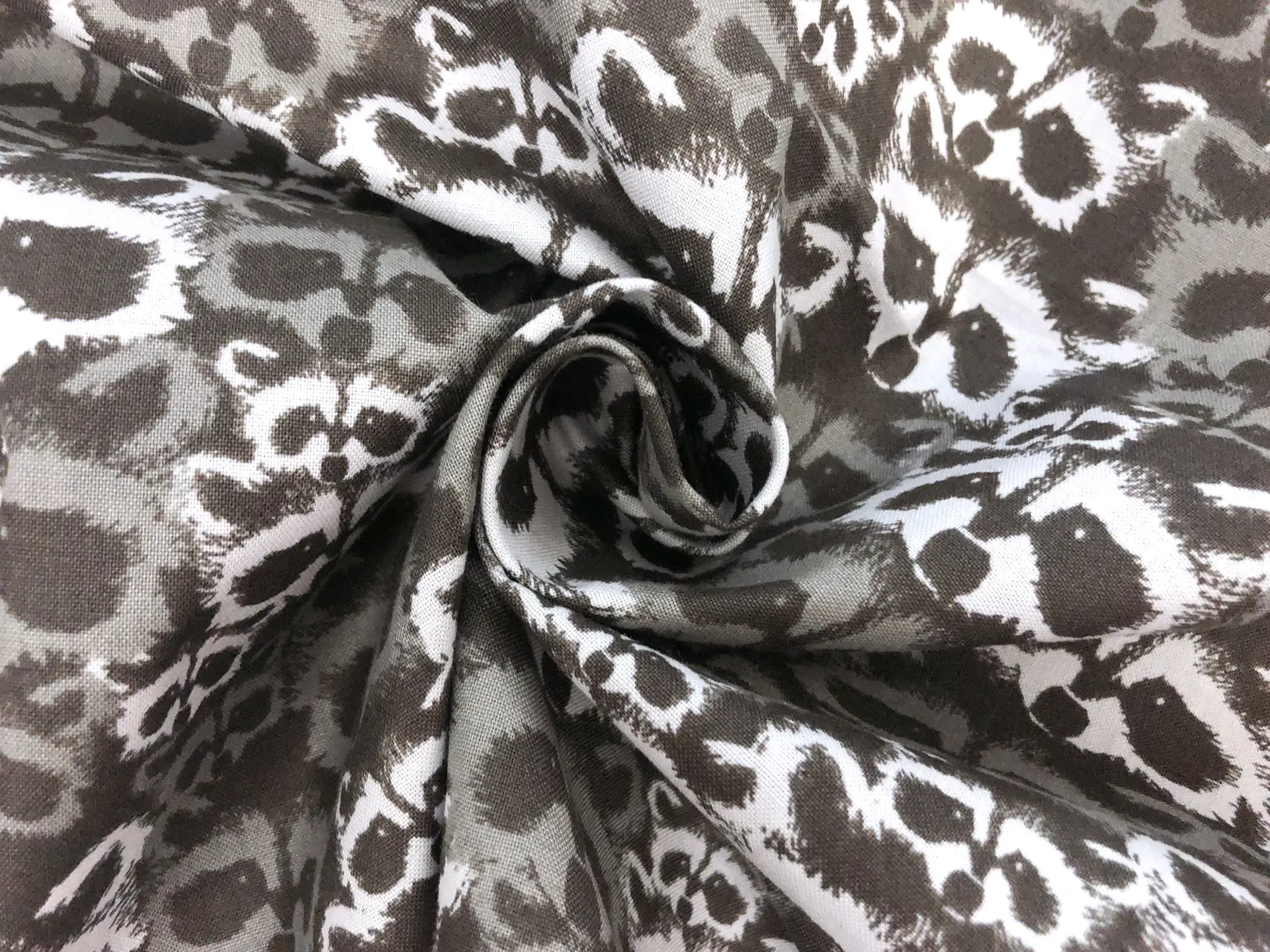 Cotton Broadcloth Racoons Print