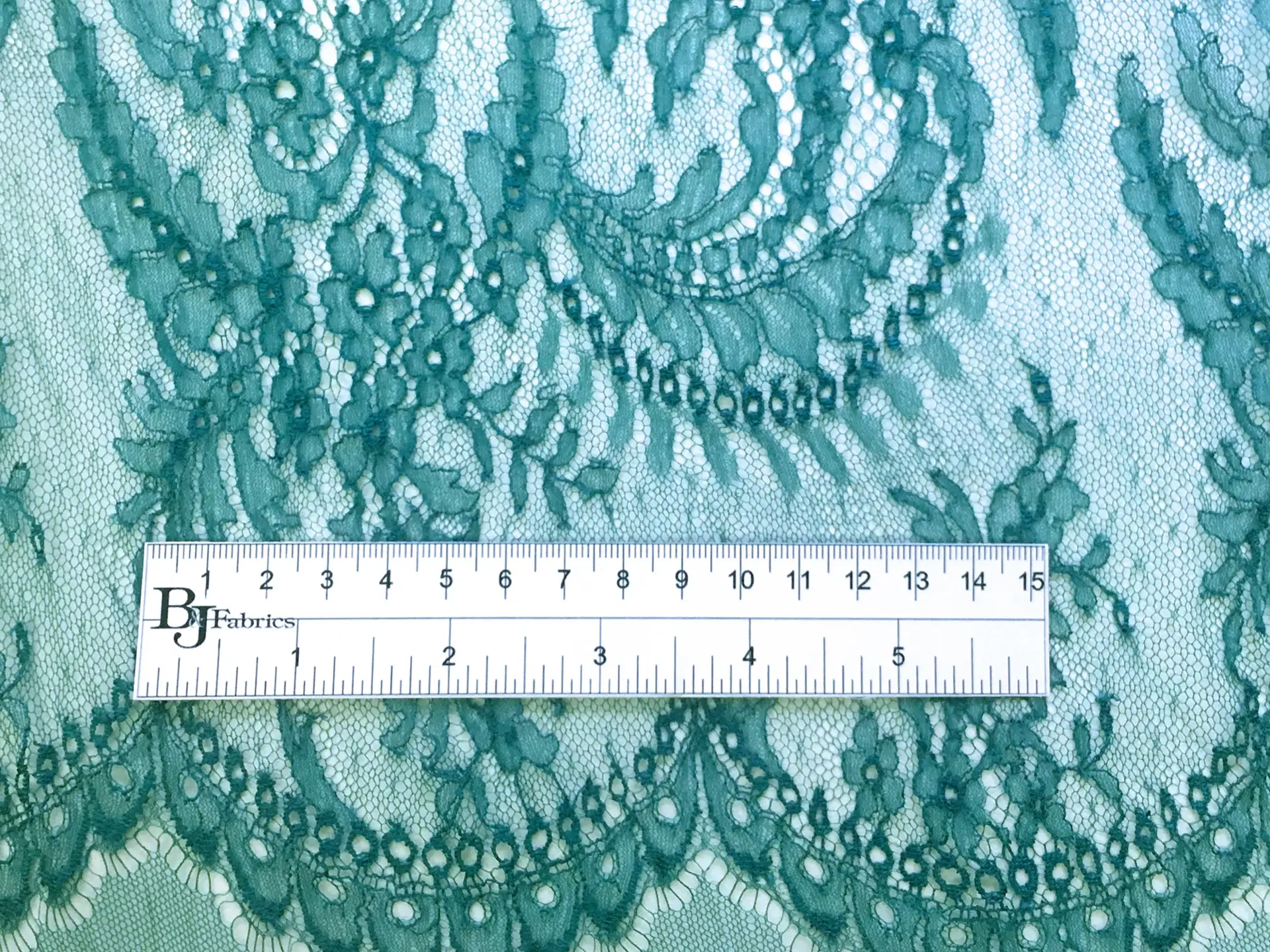 Chantilly Lace in Emerald