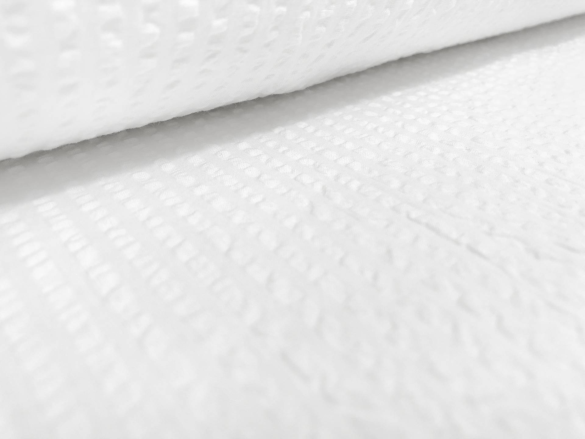 Cotton Seersucker in White 