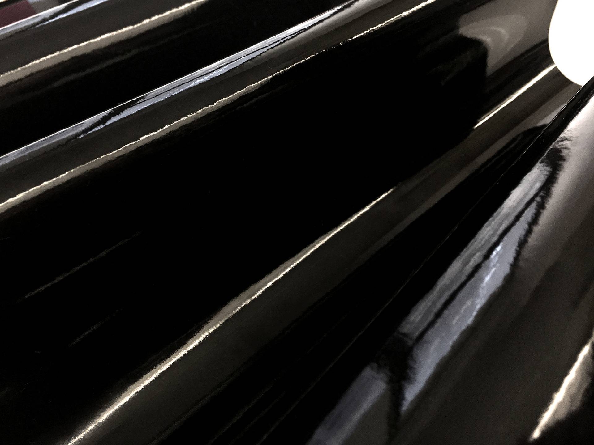 Fire Retardant Wetlook Vinyl in Black