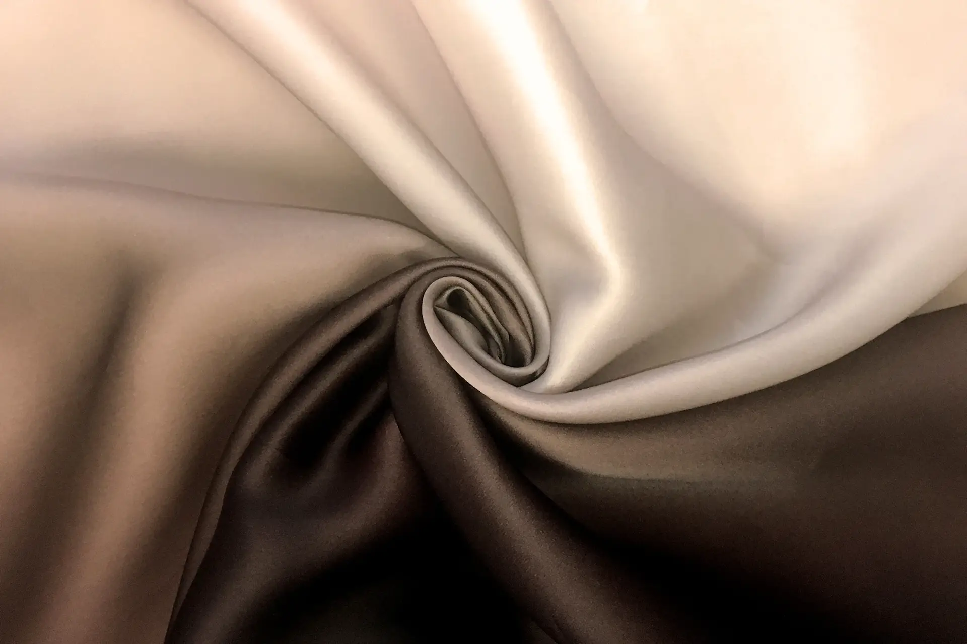 Ombre Silk Satin Organza in Peach