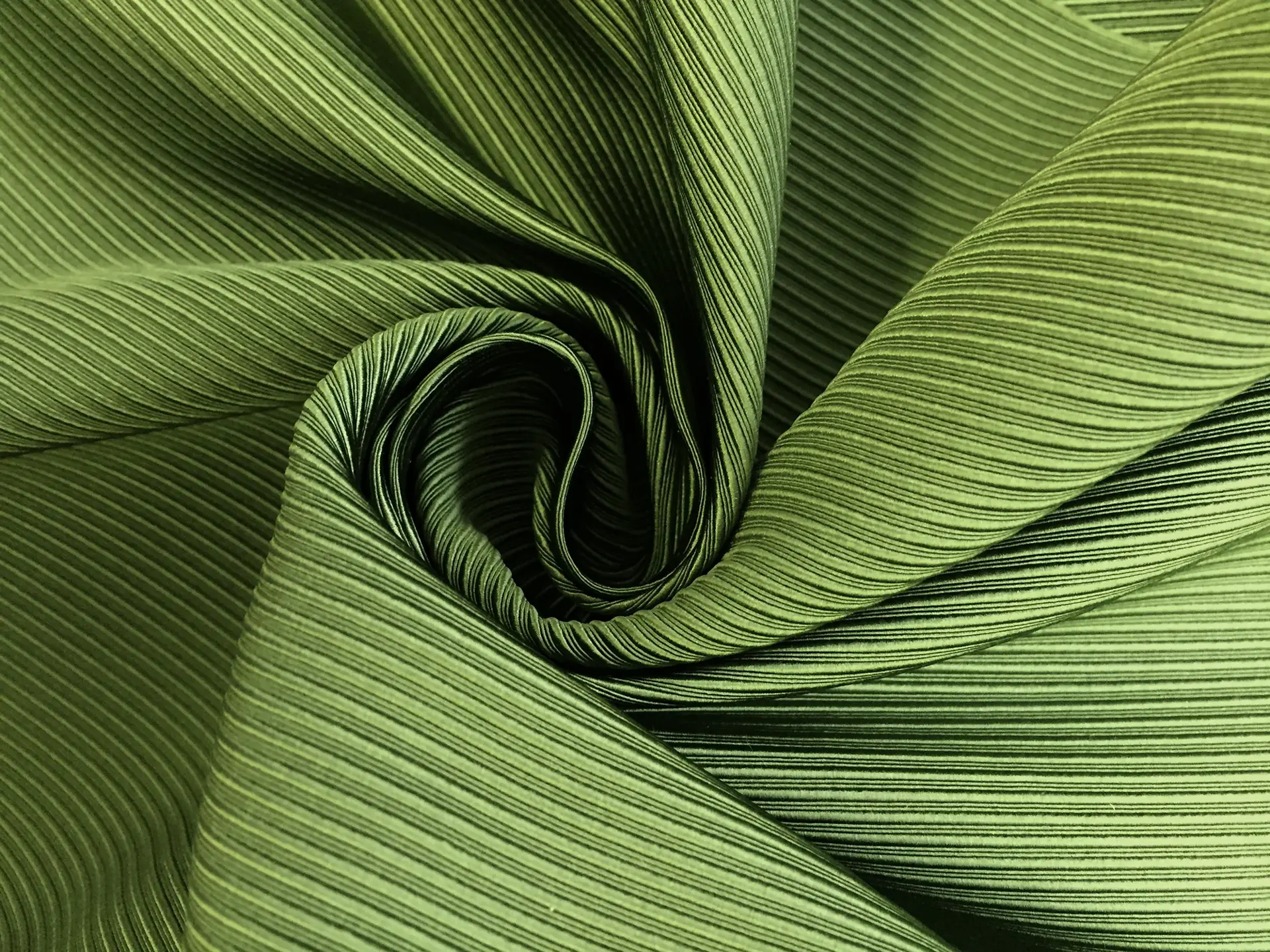 Pure Silk Ottoman in Moss