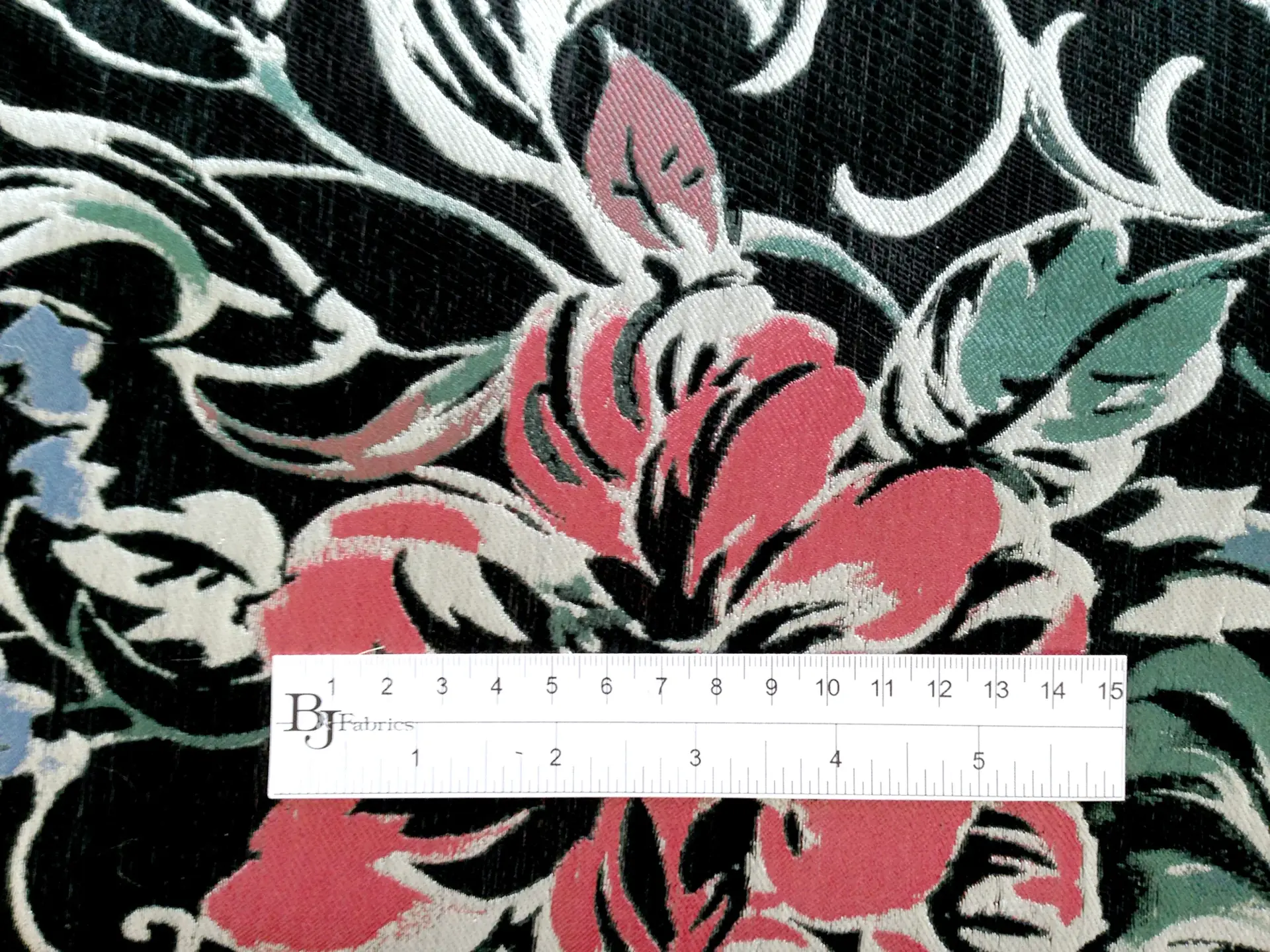 Silk Blend Jacquard with Large Floral 