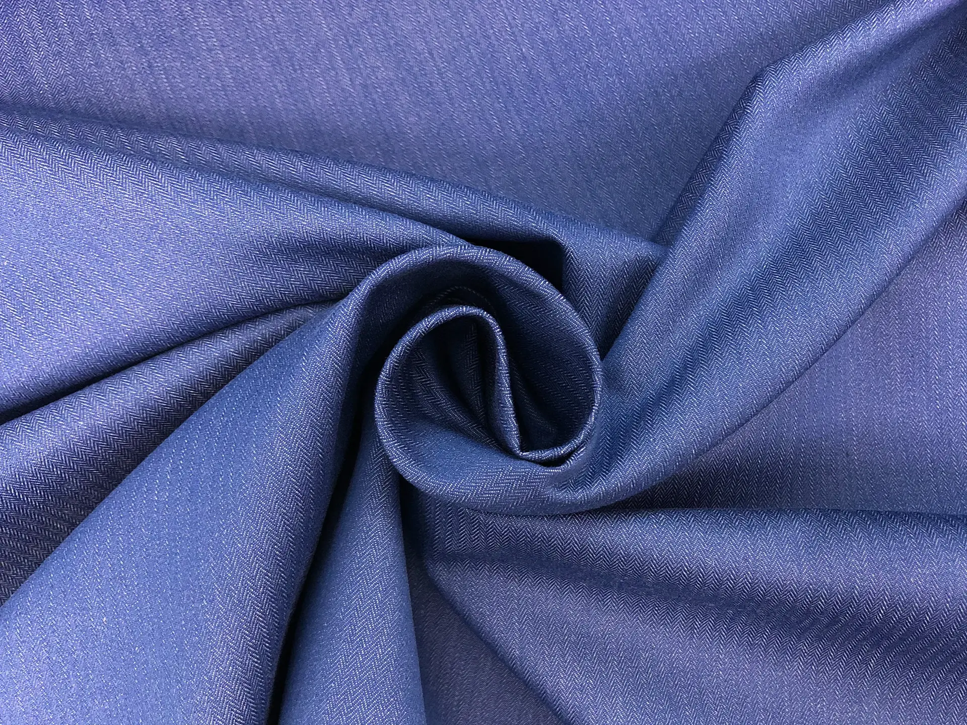 Extra Fine Double Twisted Twill in Cina Ottico