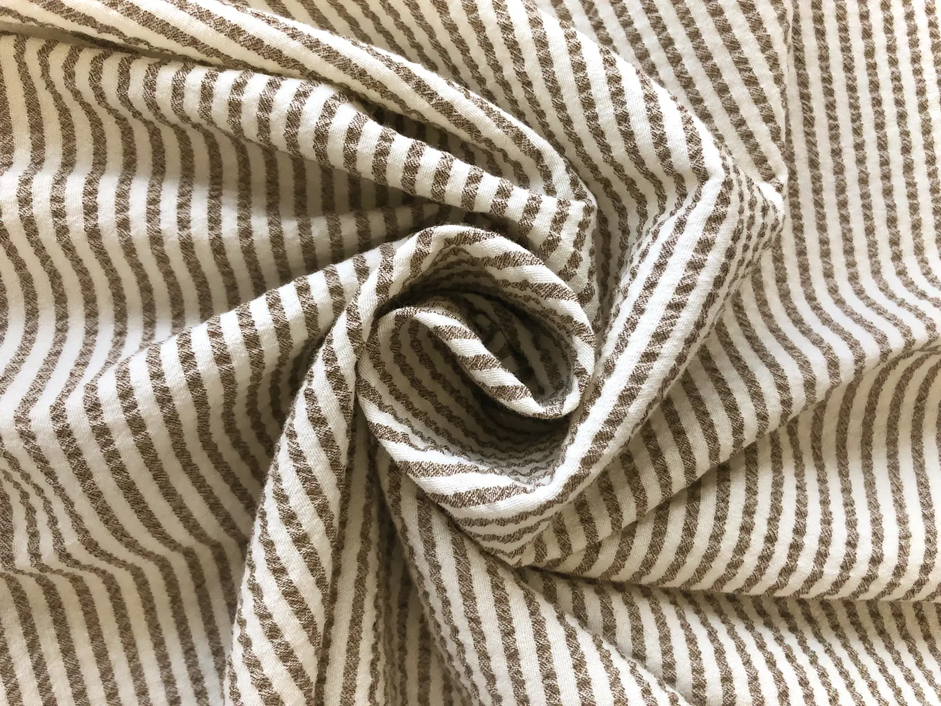 Stretch Wool Seersucker Suiting in Ivory