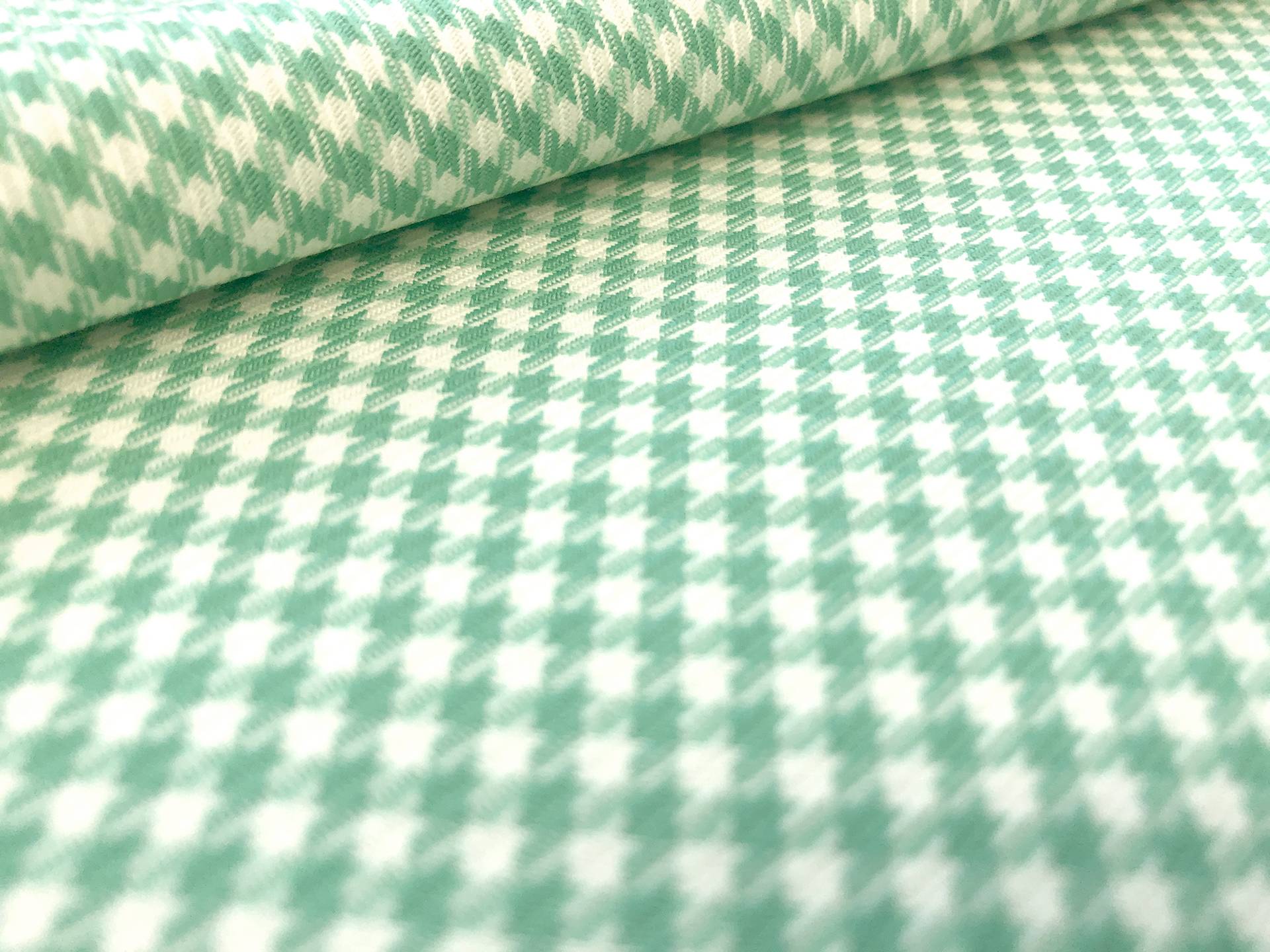 Stretch Wool Houndstooth Suiting in Shamrock Green