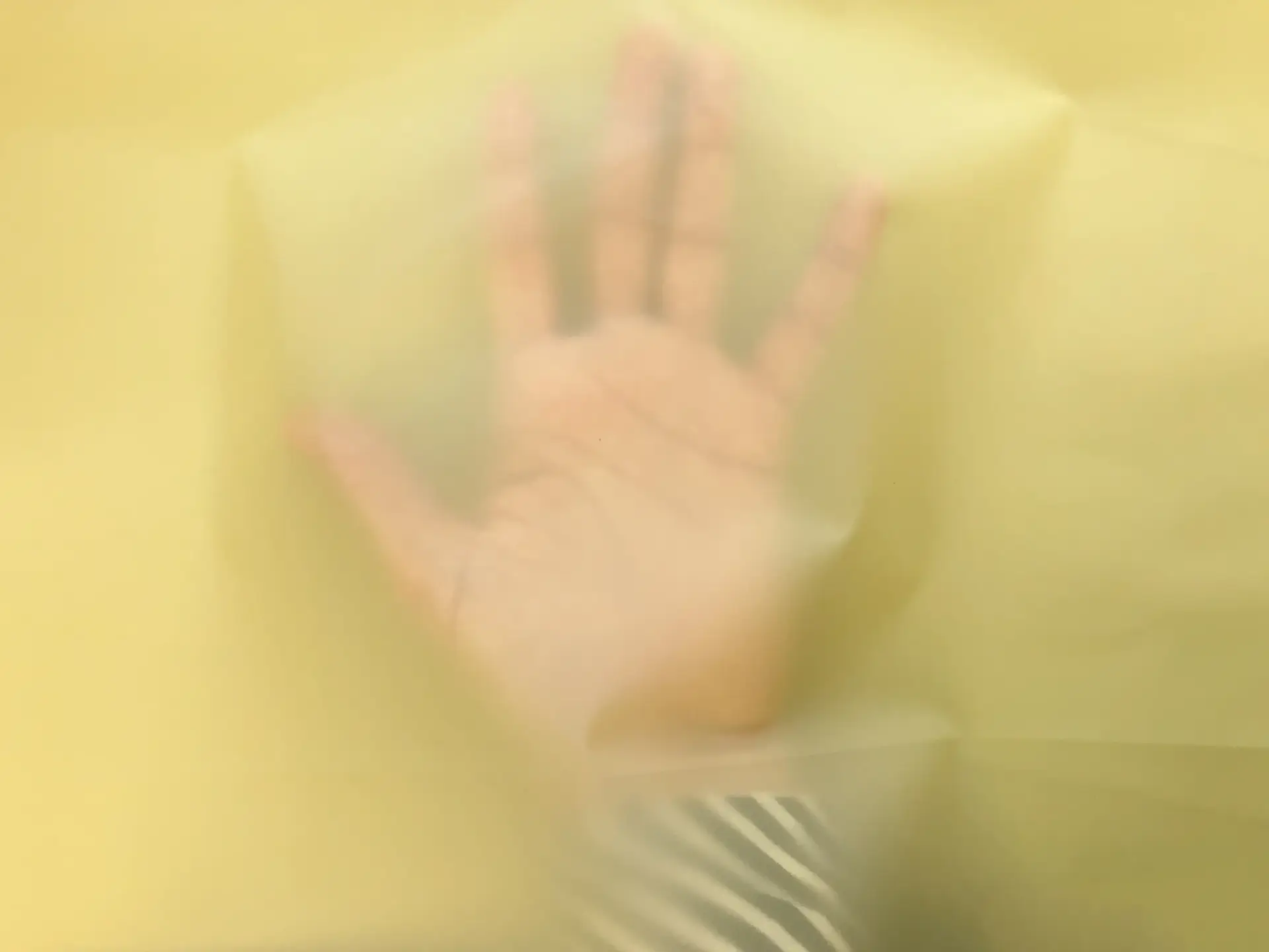 Semi Transparent Liquid Polyurethane in Yellow