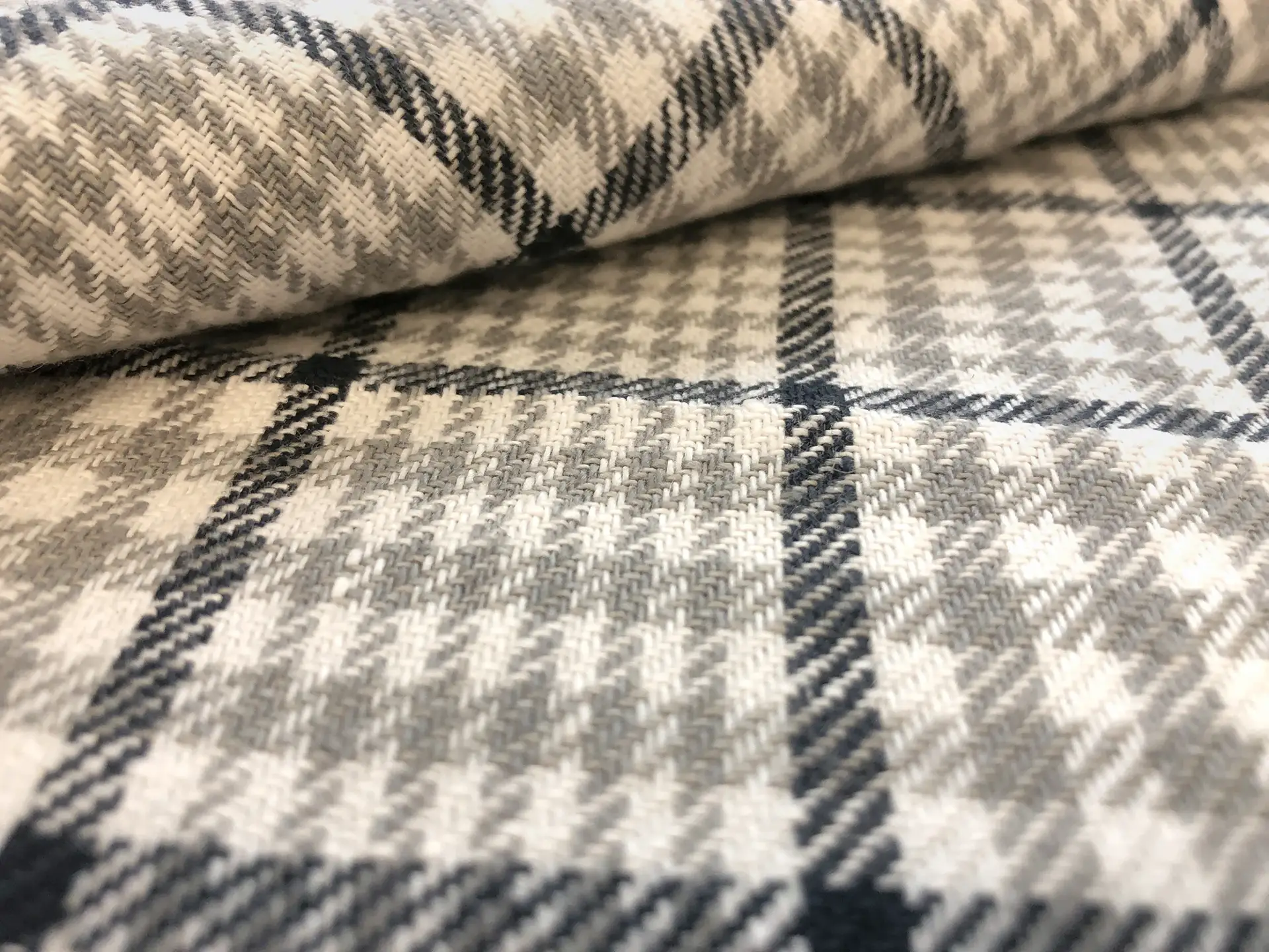 Washed Linen Houndstooth Plaid in Grey Black