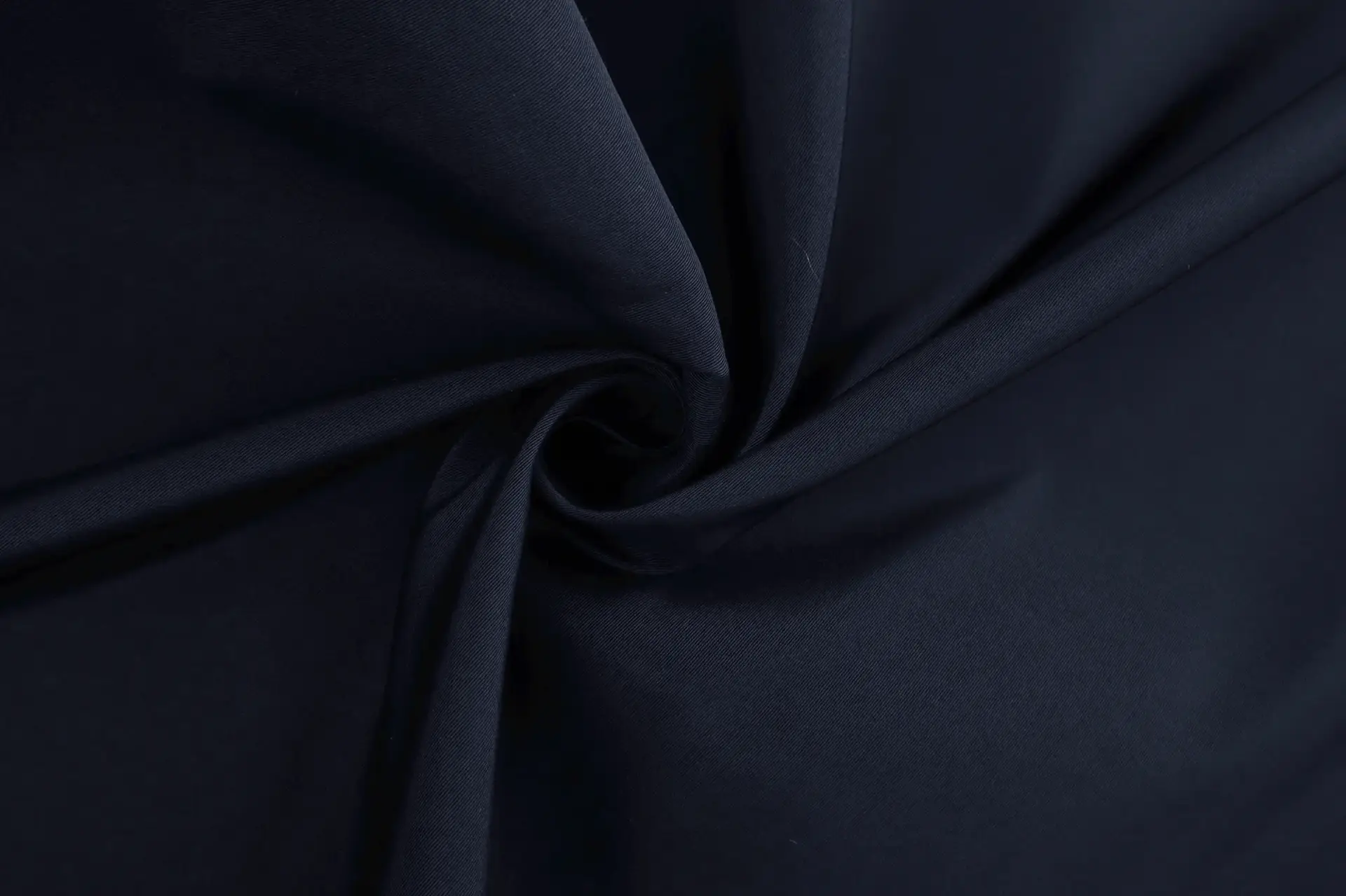 Silk Gros de Londres with a Bounce Finish in Midnight Navy
