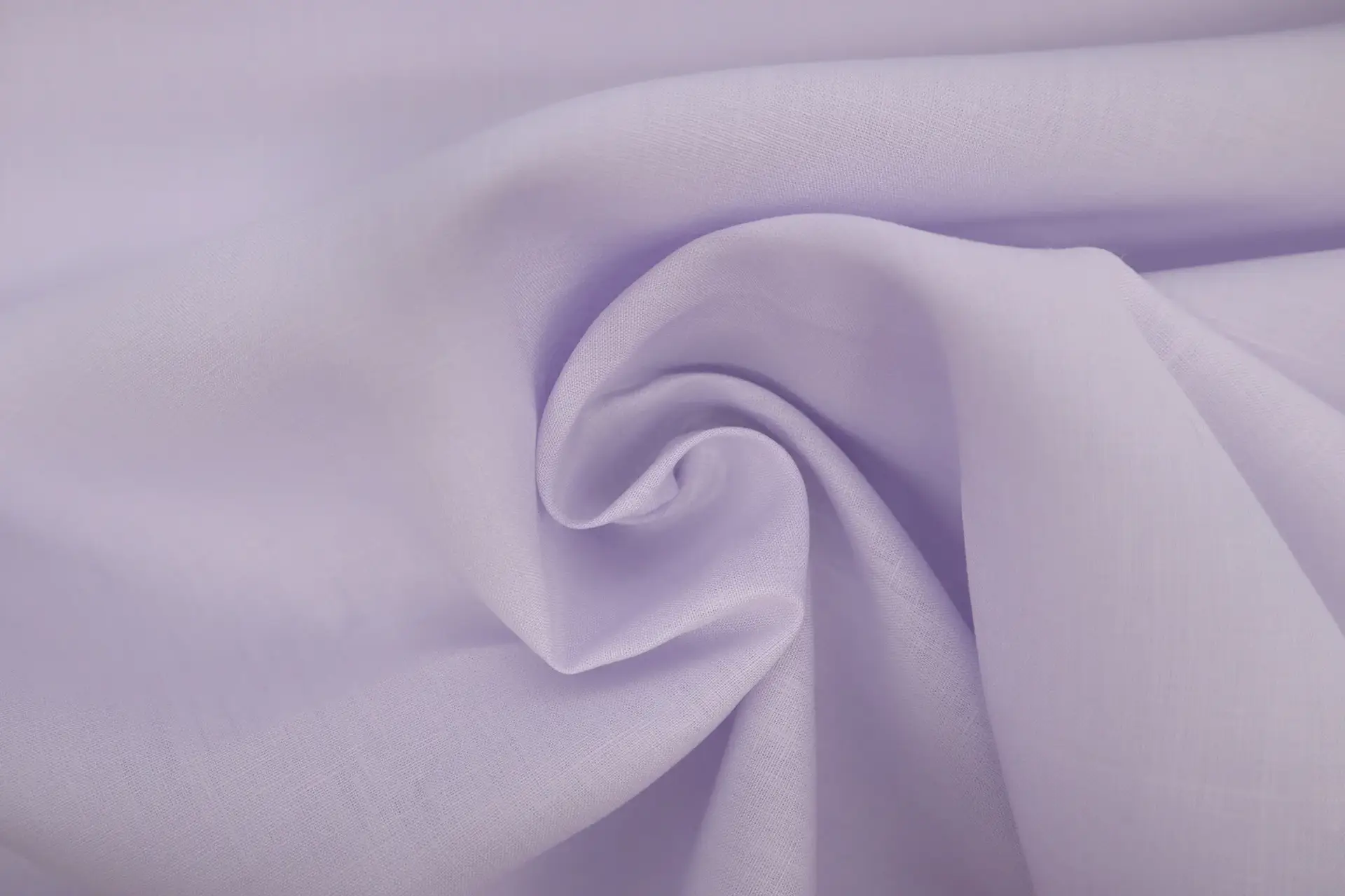 Irish Ultra Sanforized Handkerchief Linen in Lilac