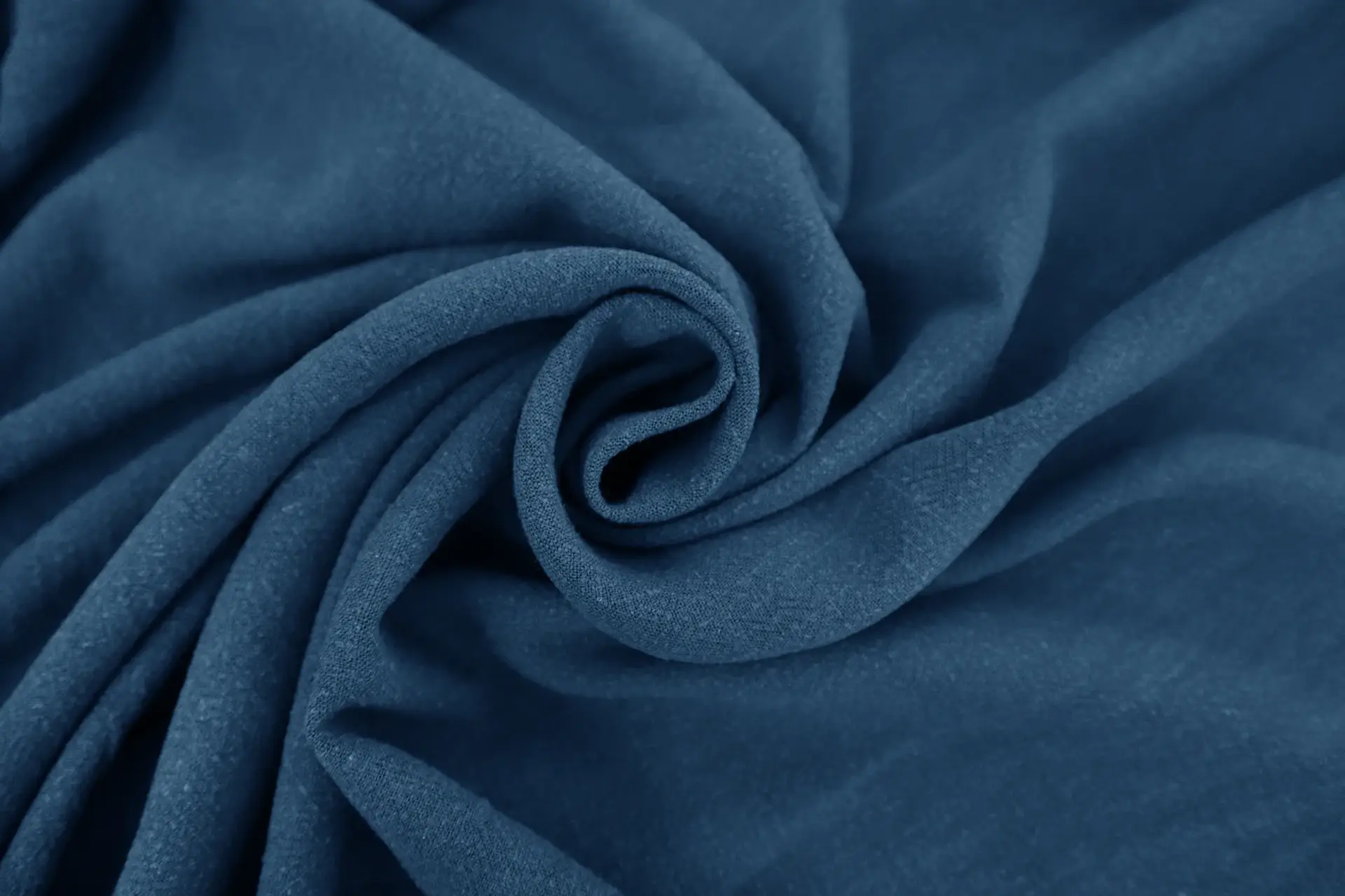 Sustainable Viscose Linen Blend Noil in Dark Teal