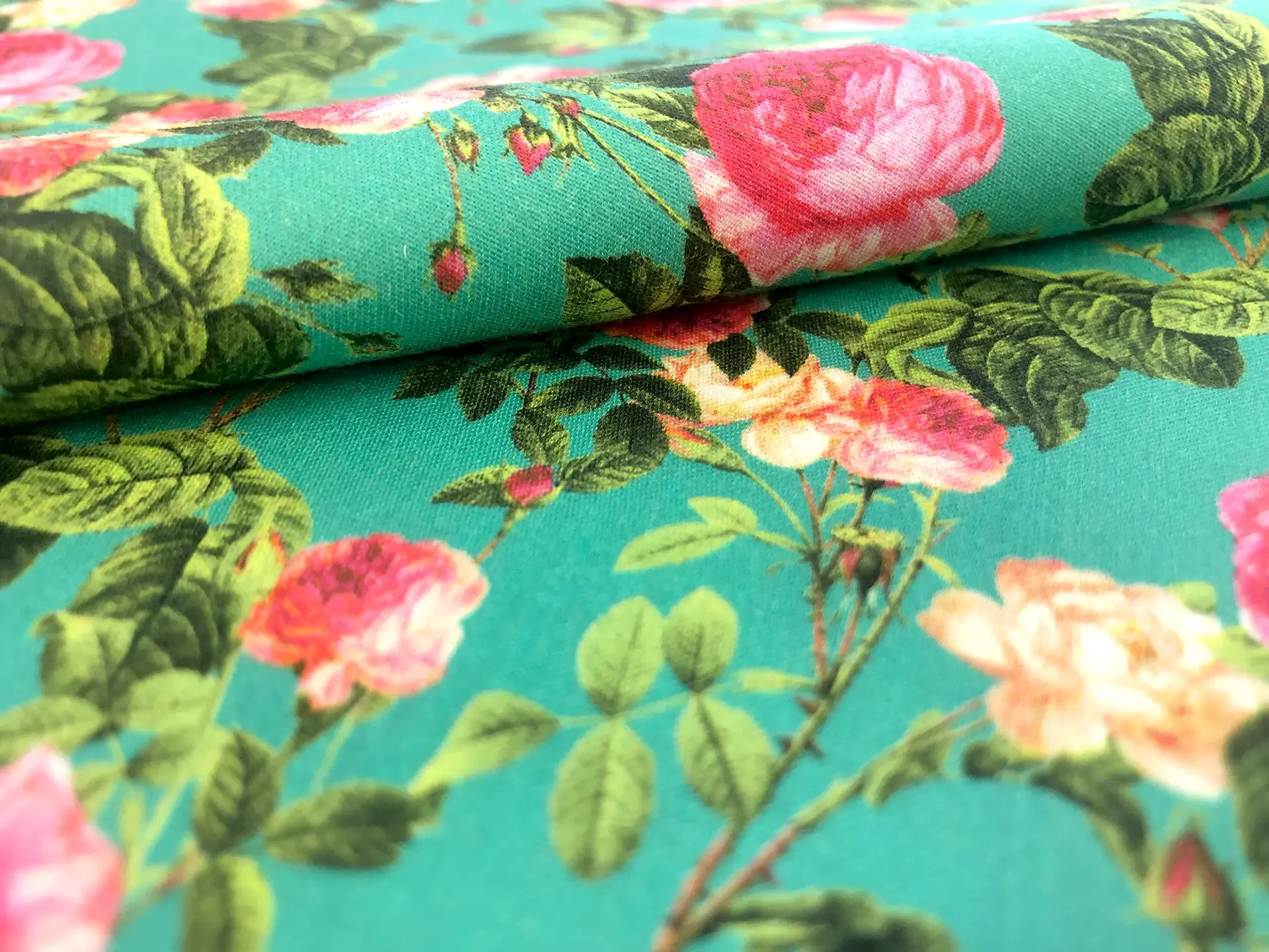 Cotton Sateen Lawn Roses Print