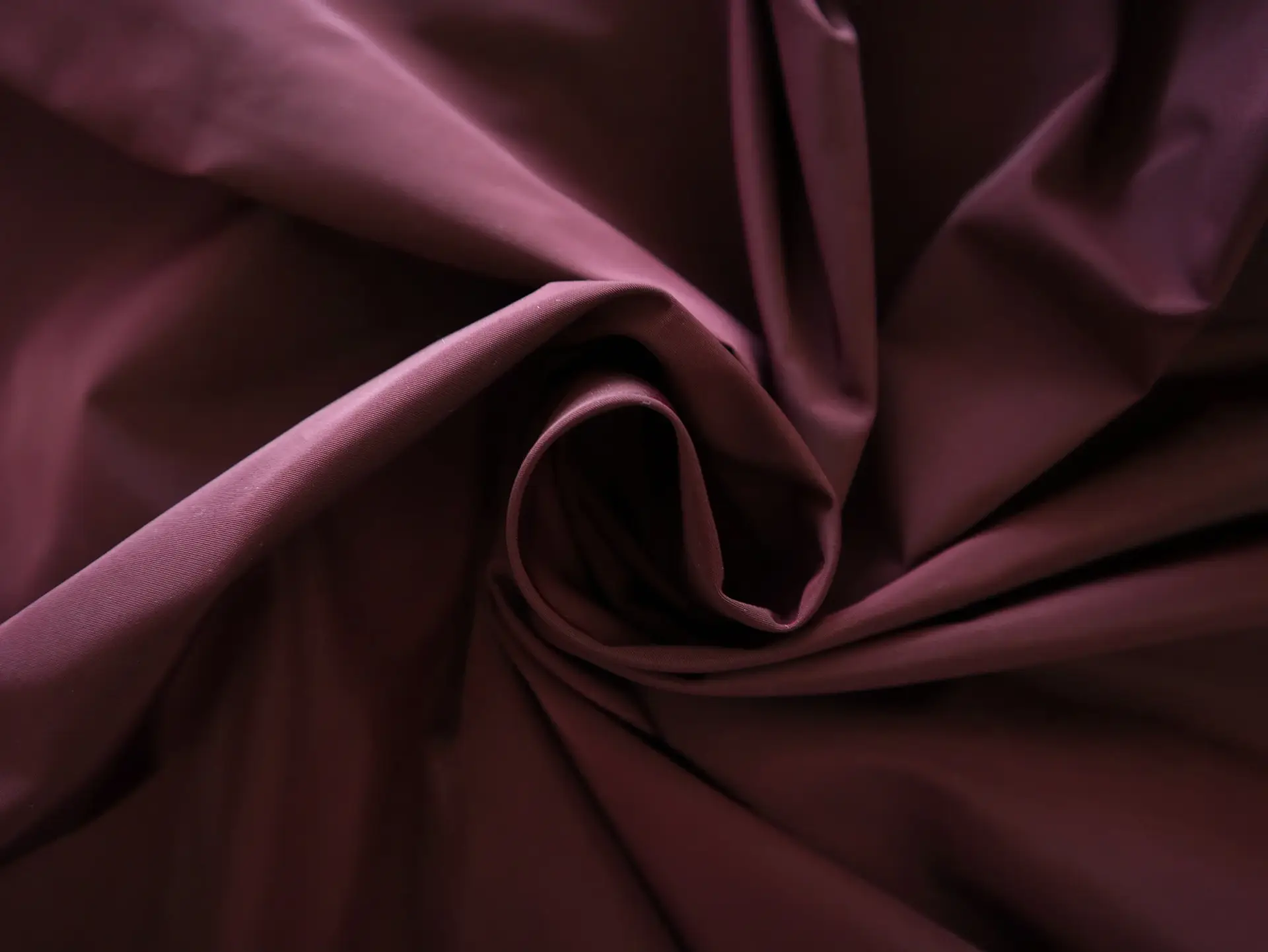 Polyester Taffeta Rainwear in Wine