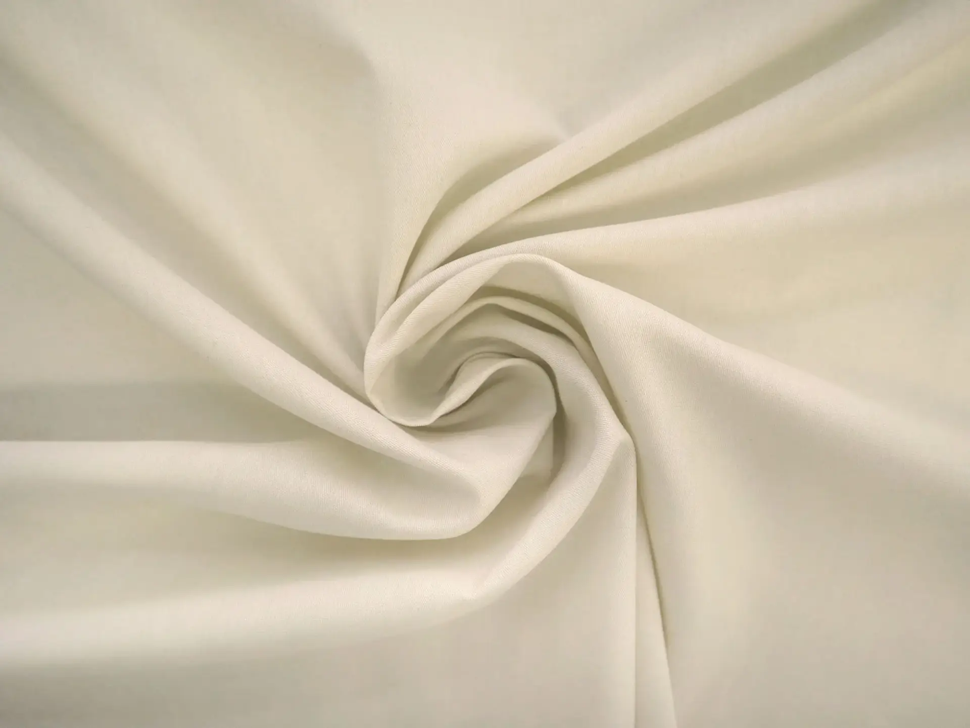 Cotton Chambray in Bone