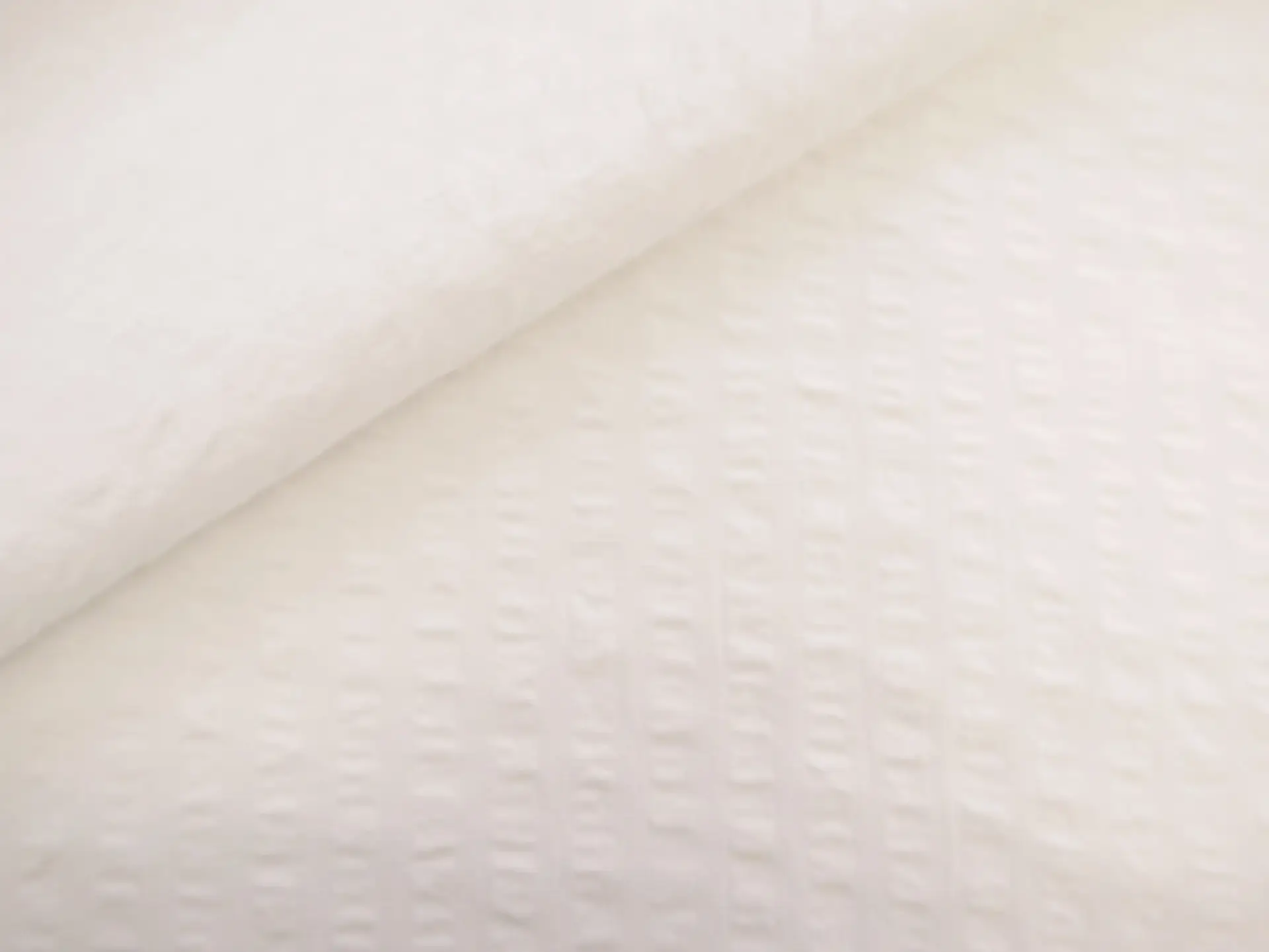 Cotton Novelty Seersucker in White