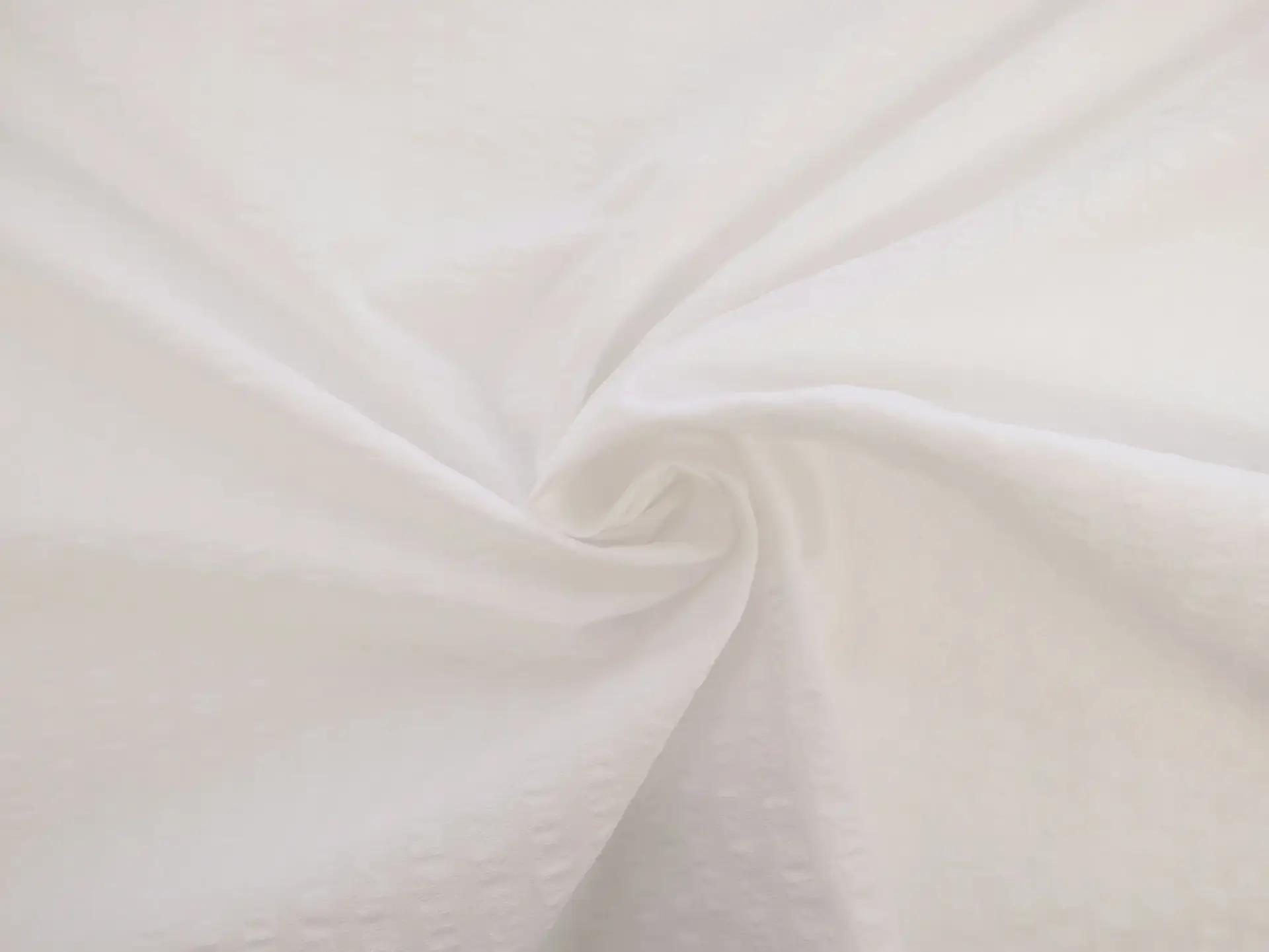 Cotton Novelty Seersucker in White