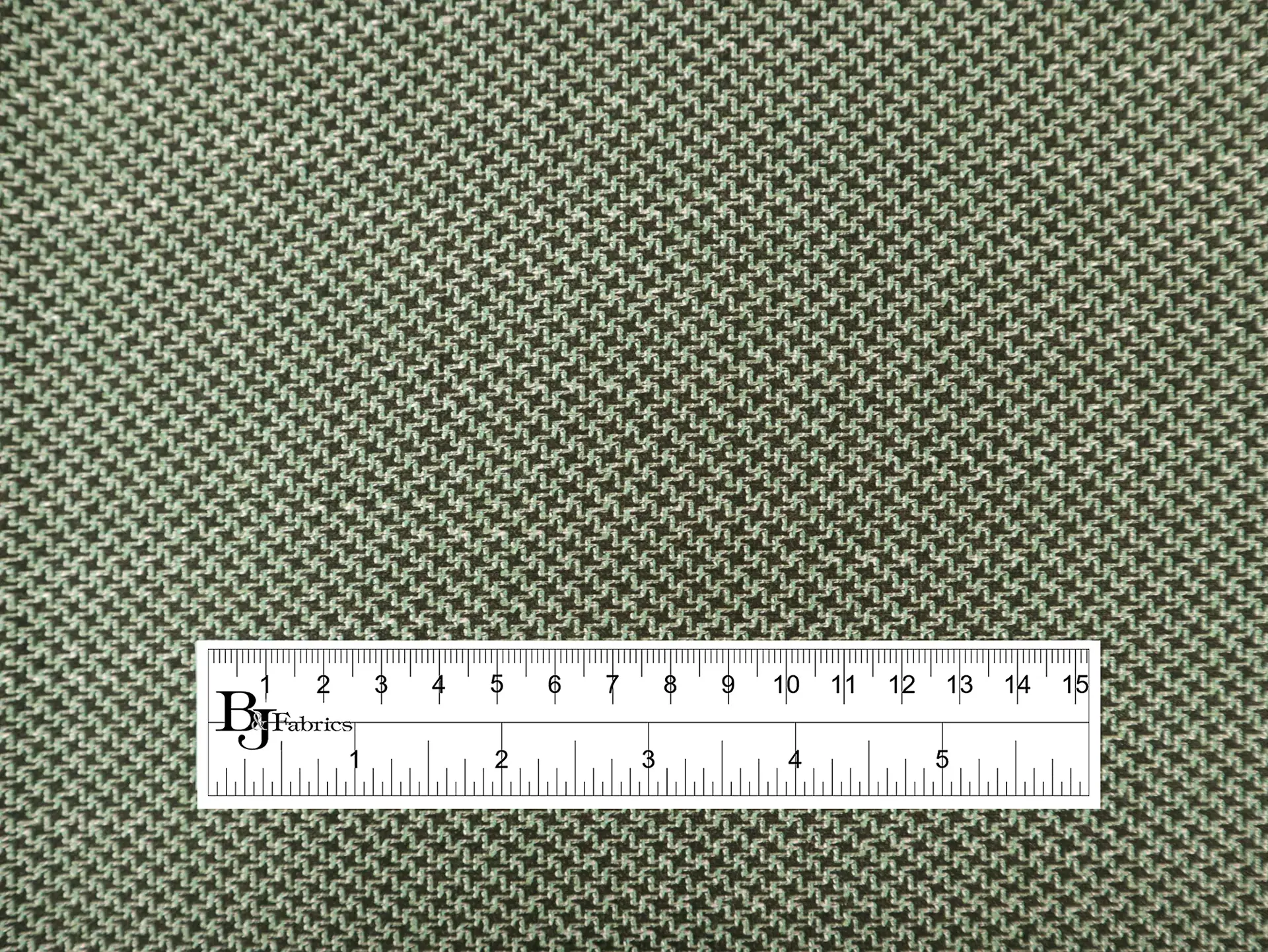 Bamboo Blend Petit Houndstooth Suiting in Celadon