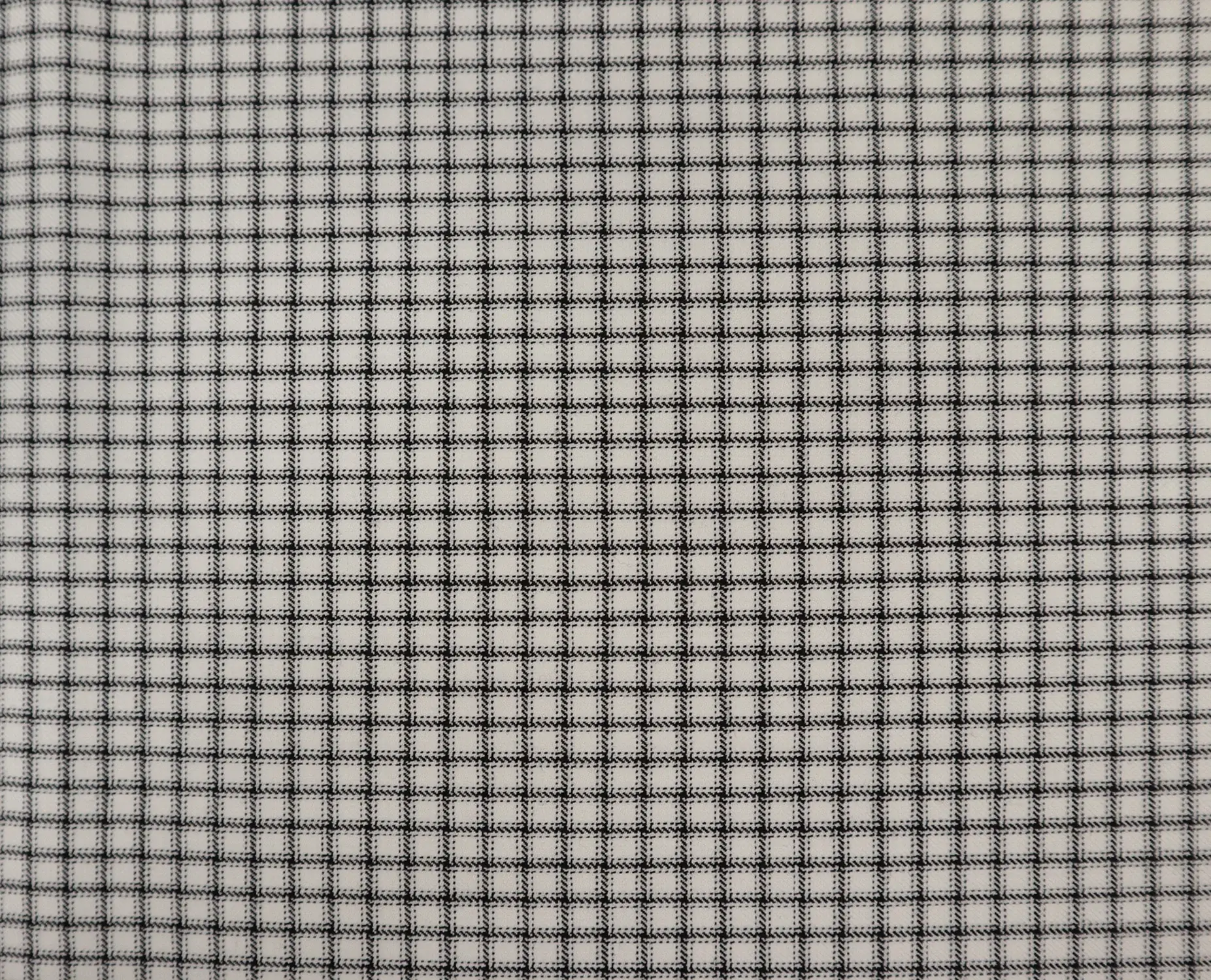 Italian Virgin Wool Lycra Check Suiting in White