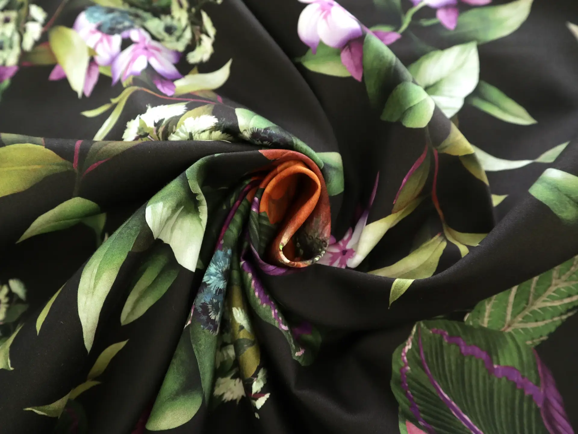 Cotton Sateen Lawn Large Floral Print 