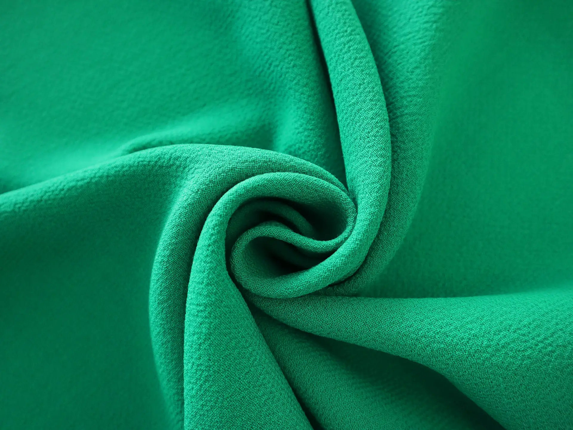 Italian Wool Double Crepe in Shamrock Green