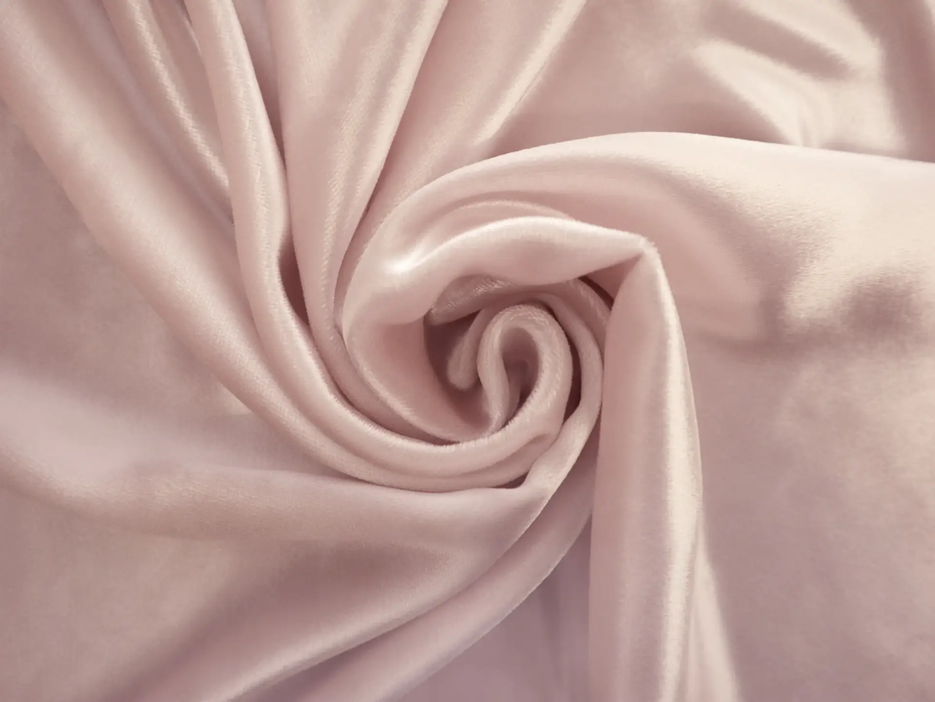 Rayon Panné Velvet in Barely Pink