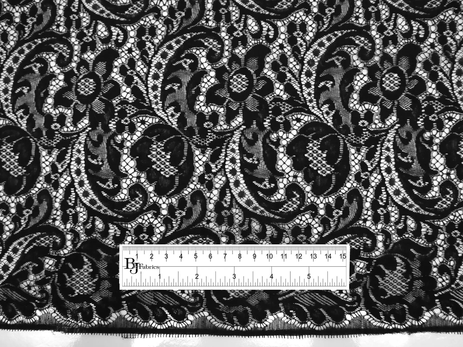 Floral Chantilly Lace in Black