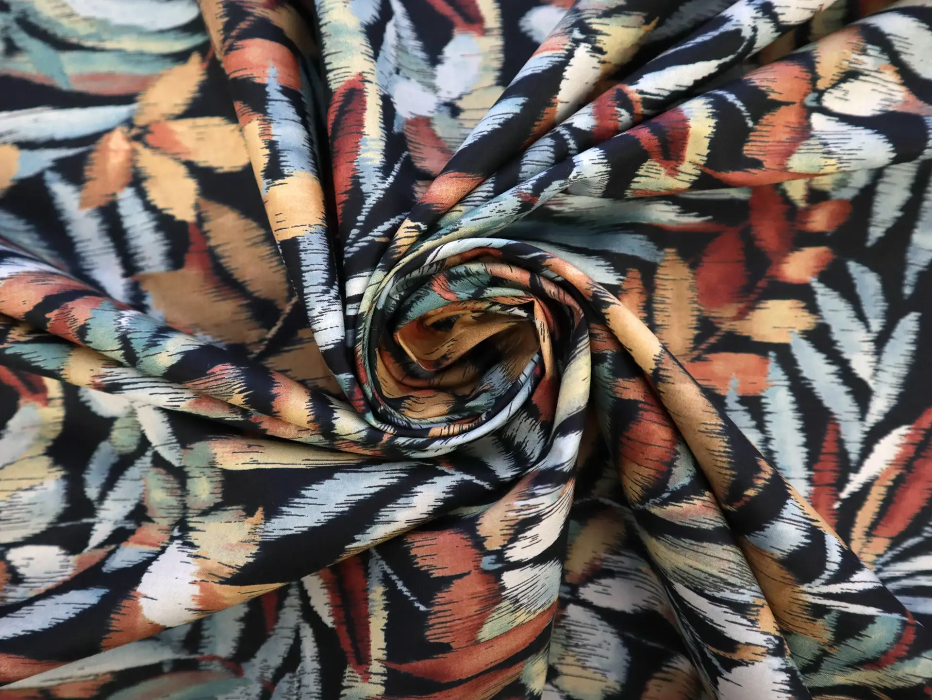 Pima Cotton Print with Leaf Pattern 
