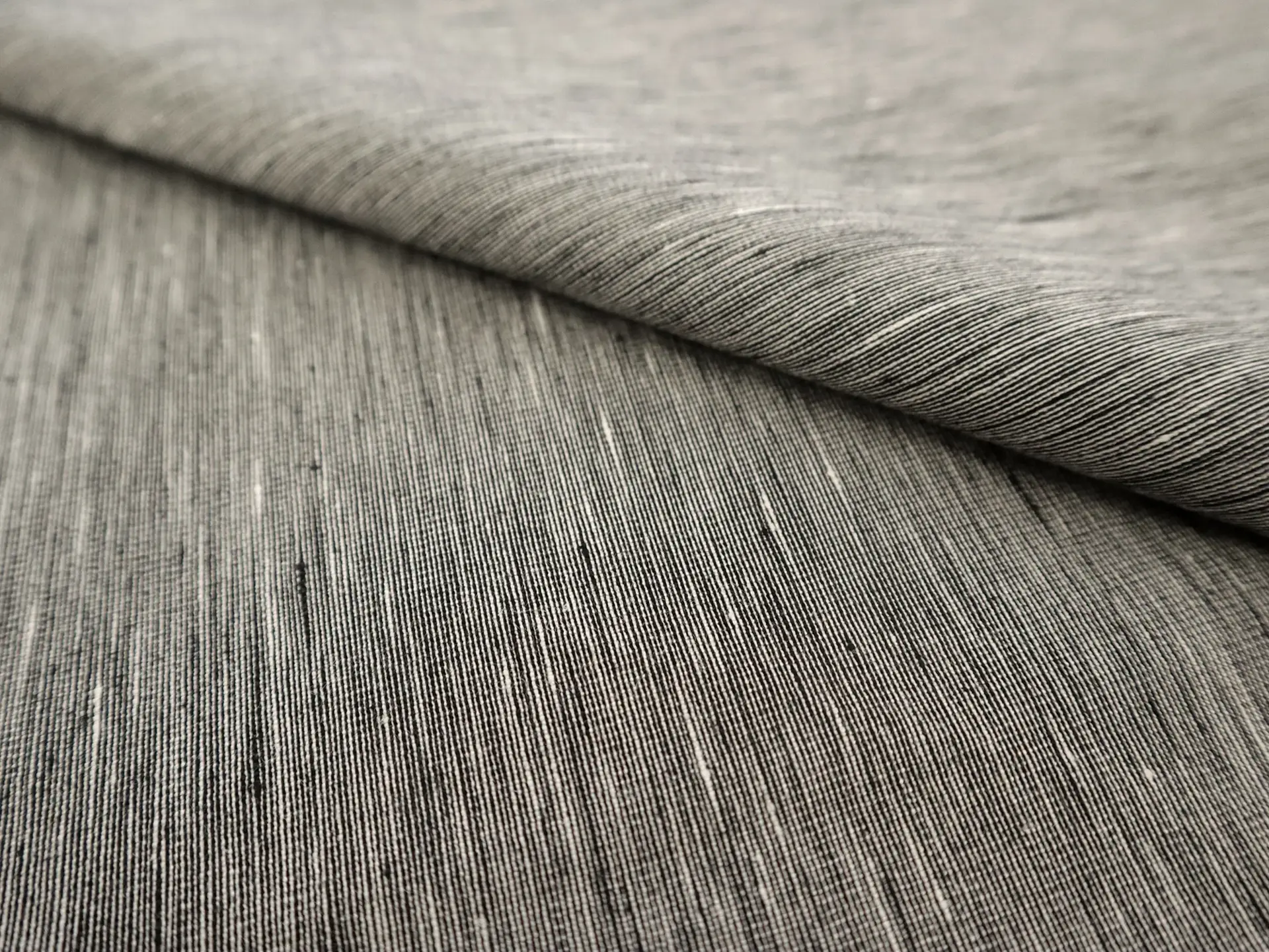 Doubleface Stretch Linen Blend in Sharkfin Black