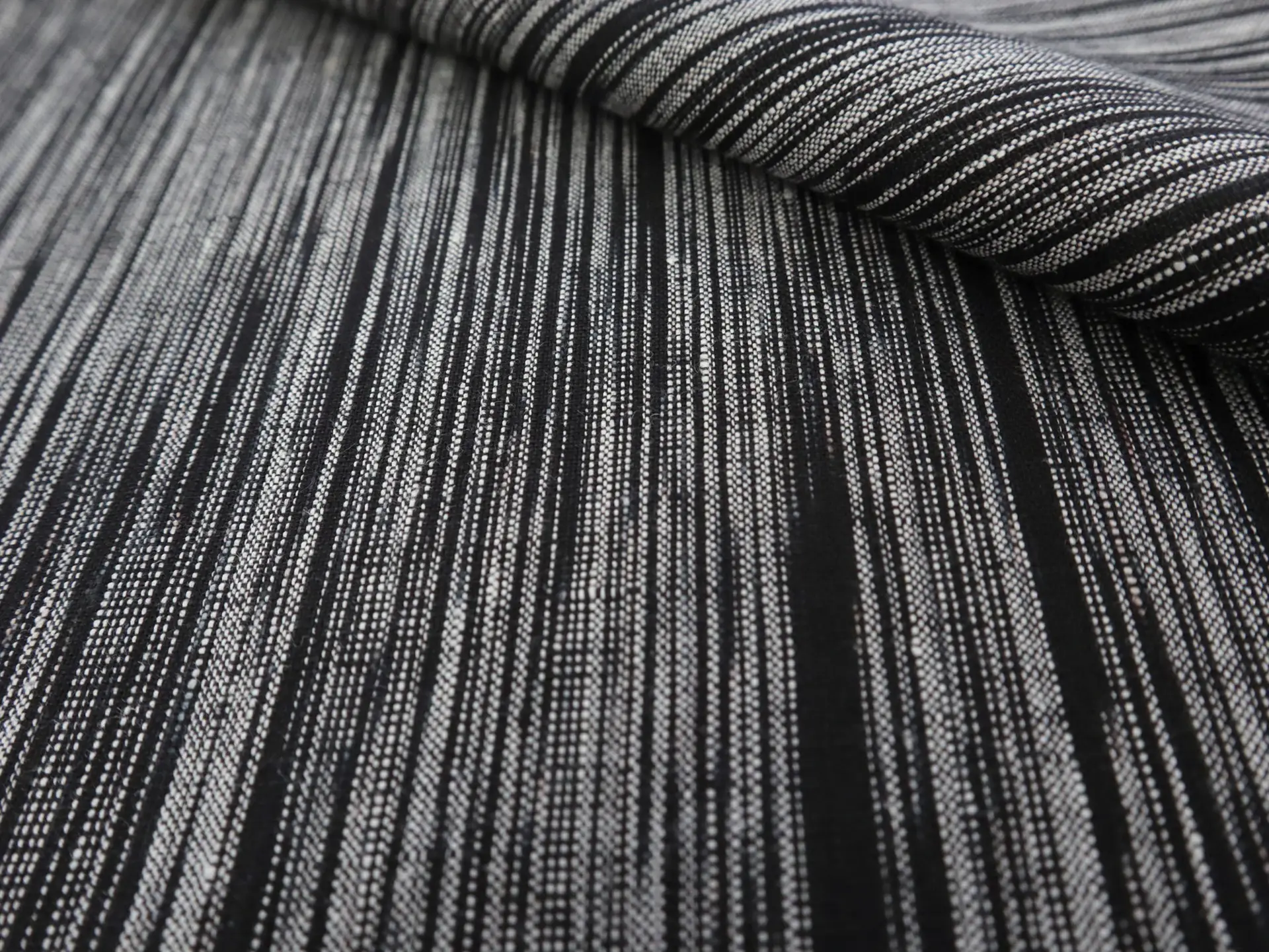 Woven Linen Novelty Stripe in Phantom Black