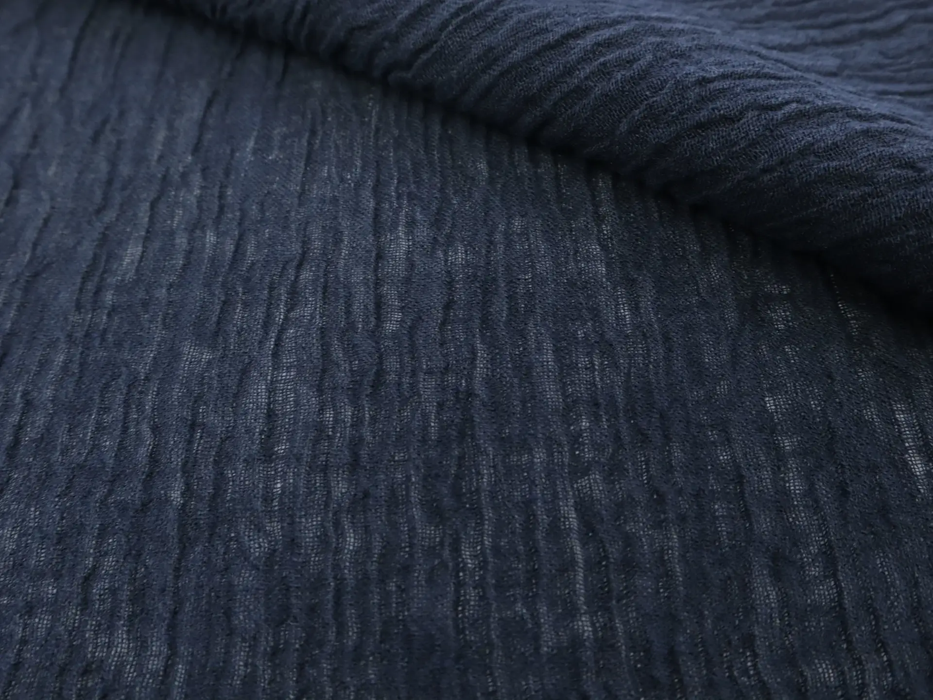 Crinkled Linen Gauze in Navy