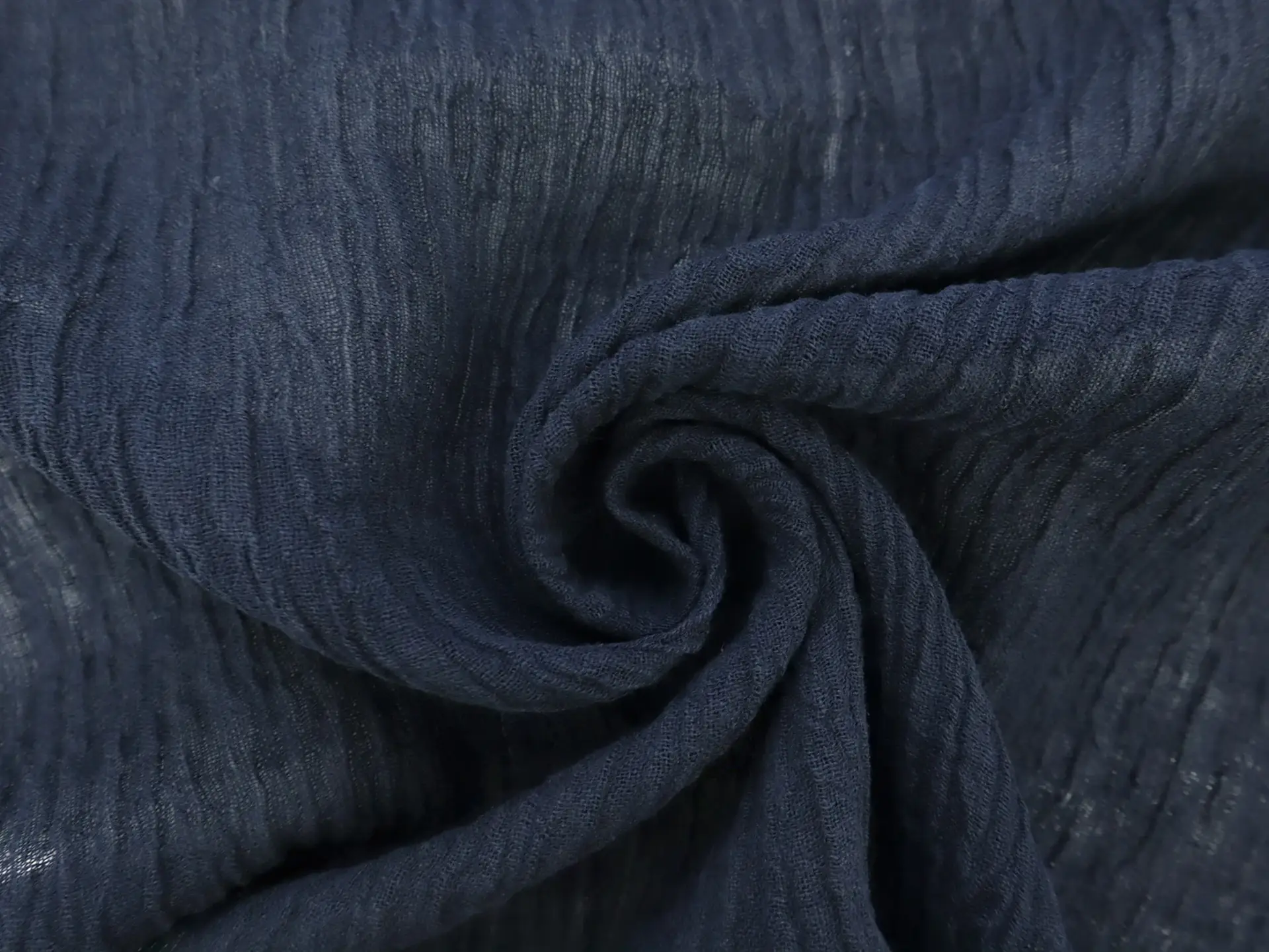 Crinkled Linen Gauze in Navy