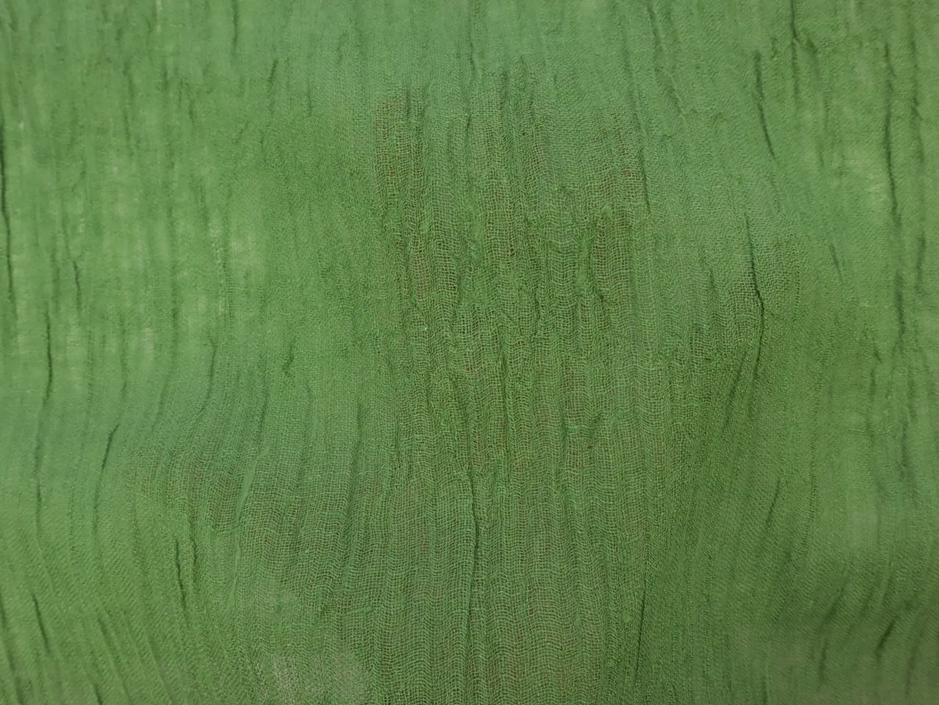 Crinkled Linen Gauze in Grass Green