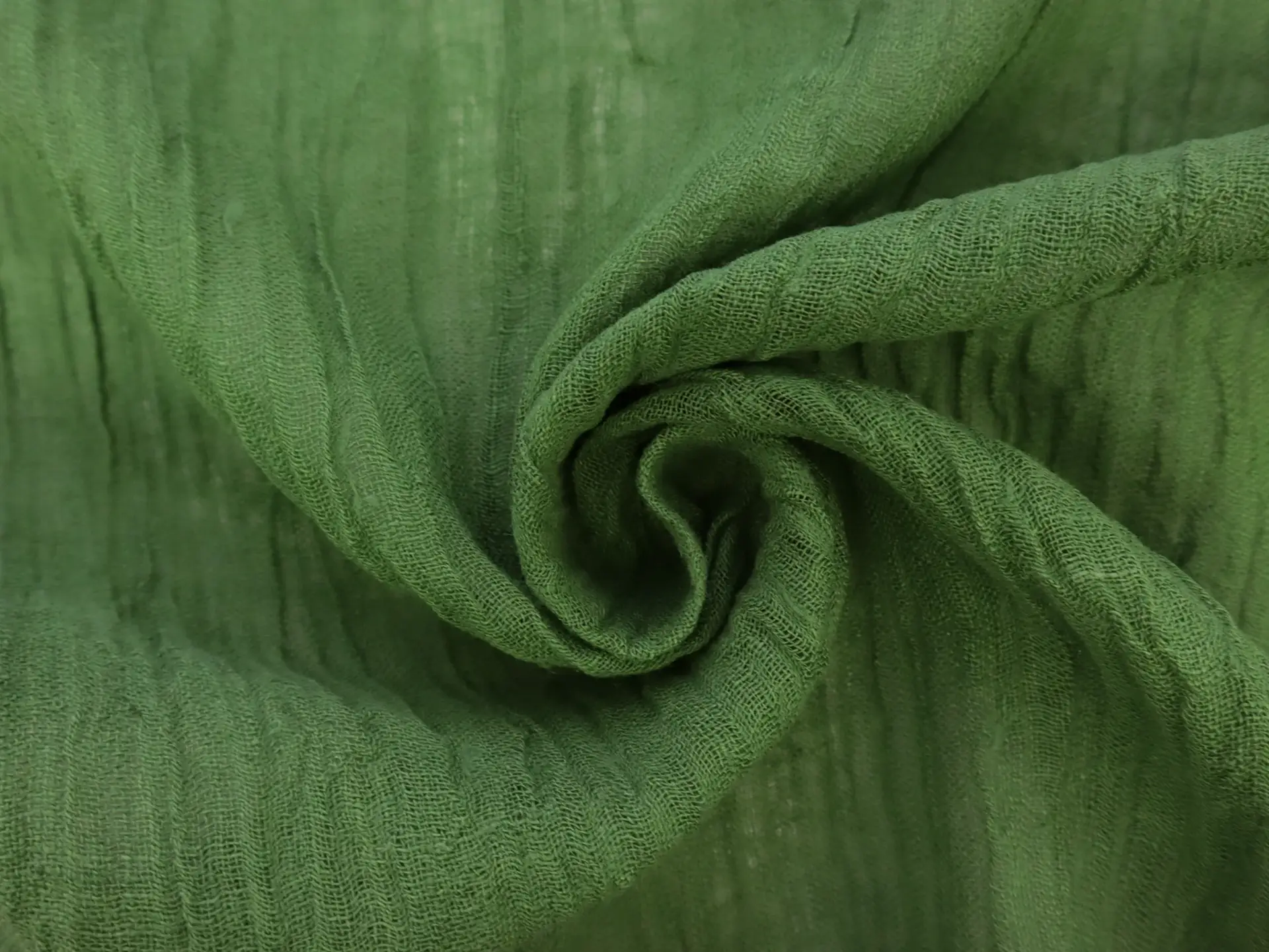 Crinkled Linen Gauze in Grass Green