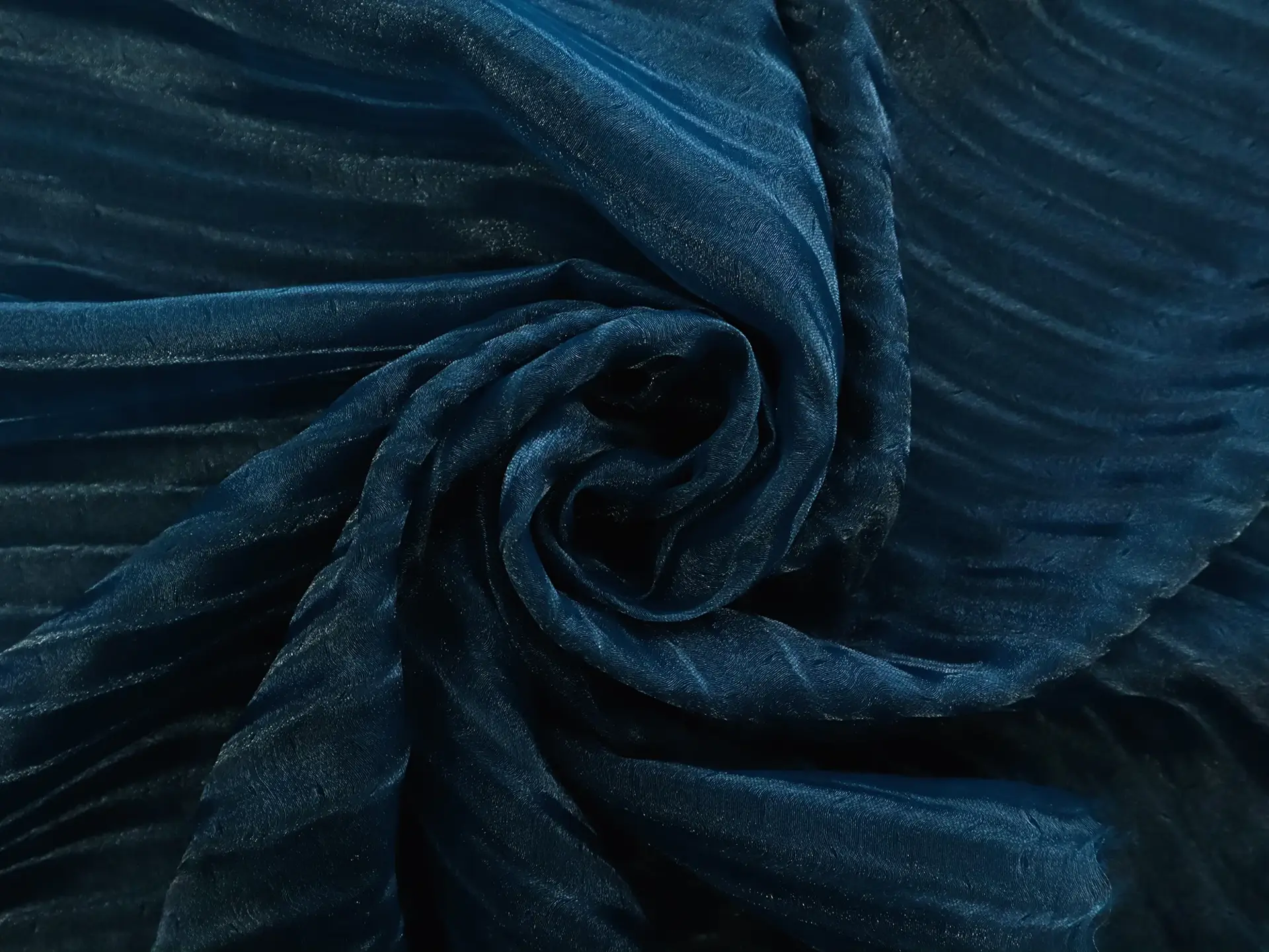 Silk Blend Lurex Chiffon Cloqué in Navy